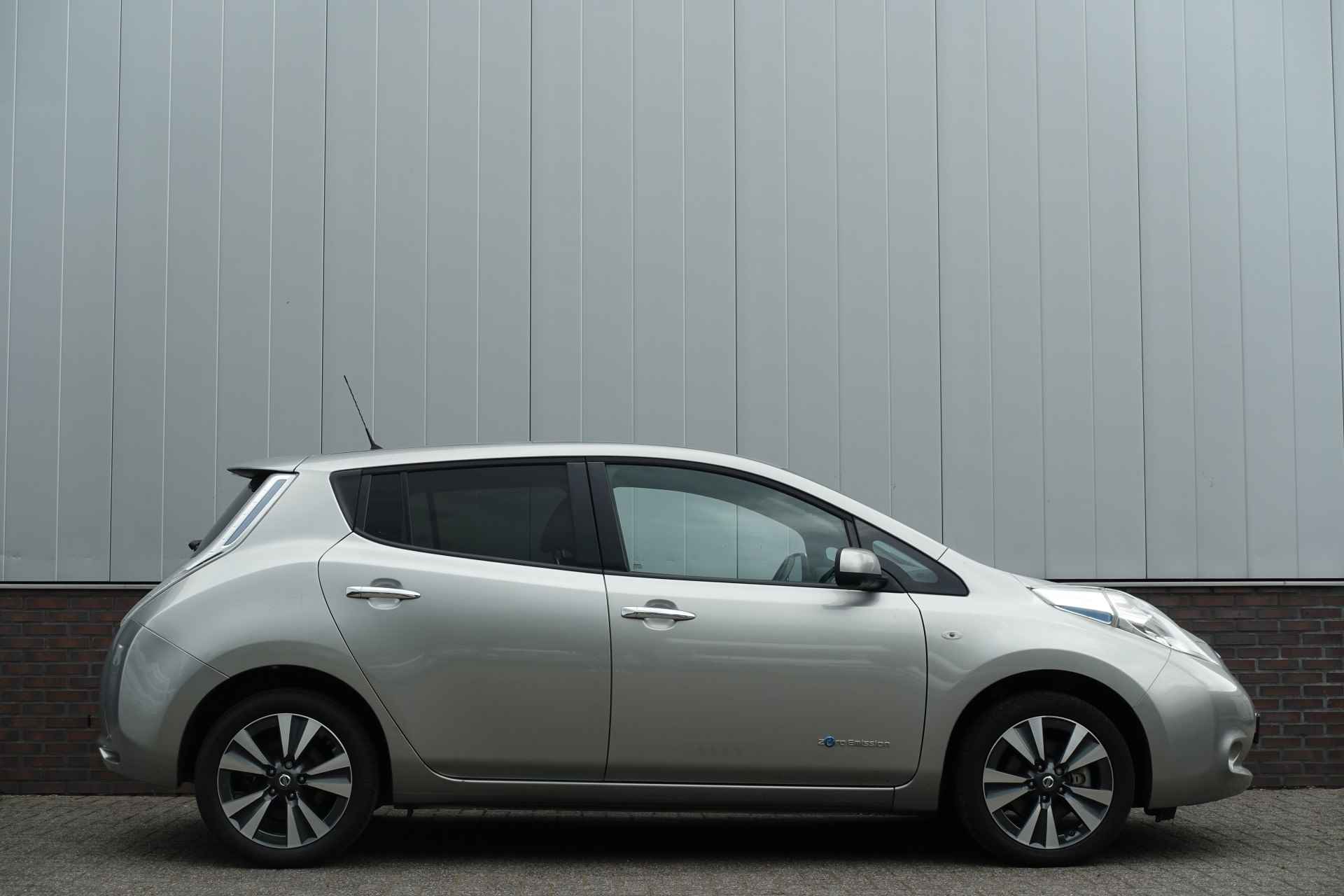 Nissan Leaf Tekna 30 kWh | Lederen bekleding | Navigatie | € 2.000.- subsidie € 8.500.- - 5/20
