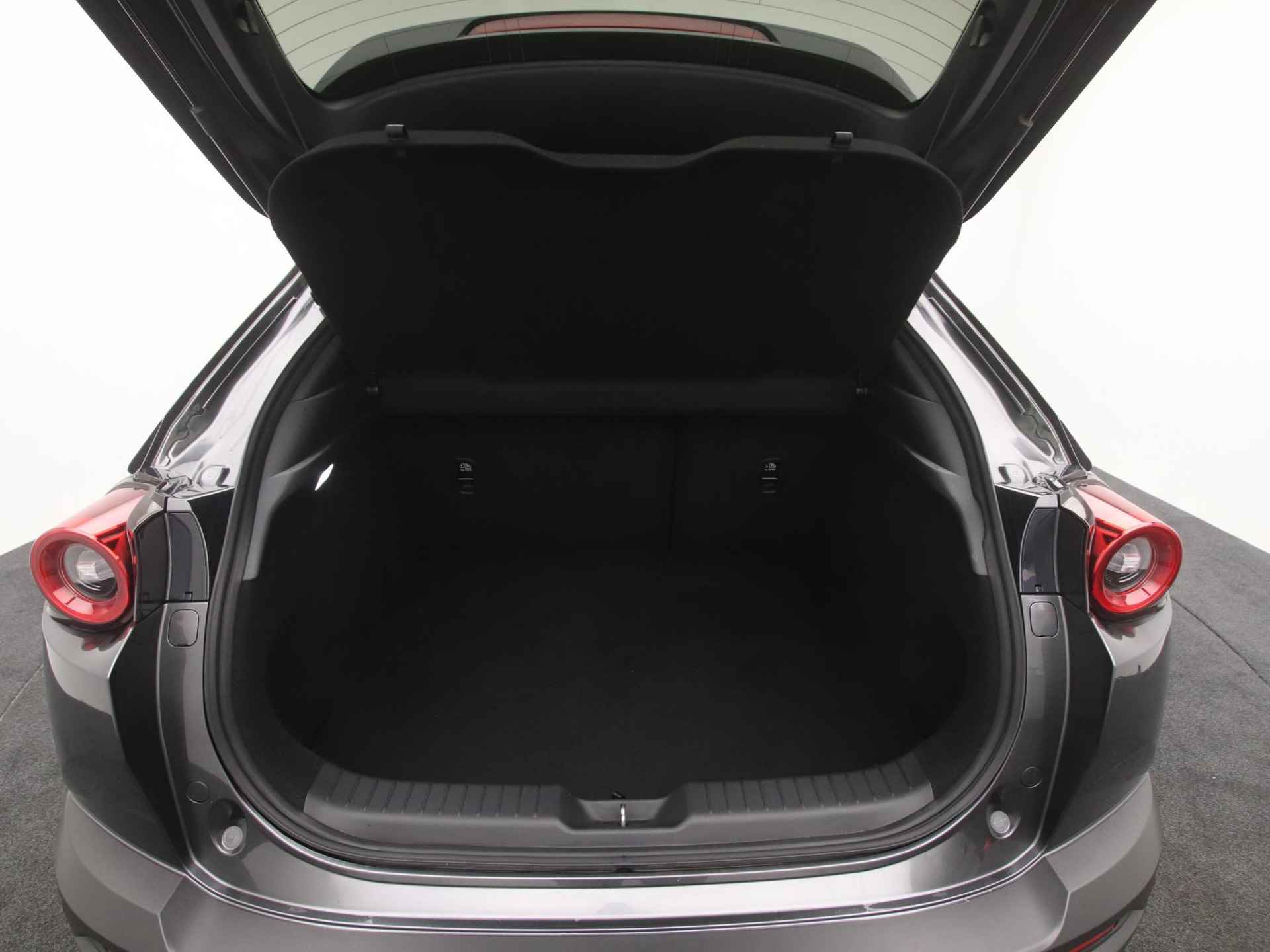 Mazda MX-30 e-SkyActiv EV Luxury : dealer onderhouden - 8% bijtelling tot 12-2025 | €2.000,- subsidie - 17/49