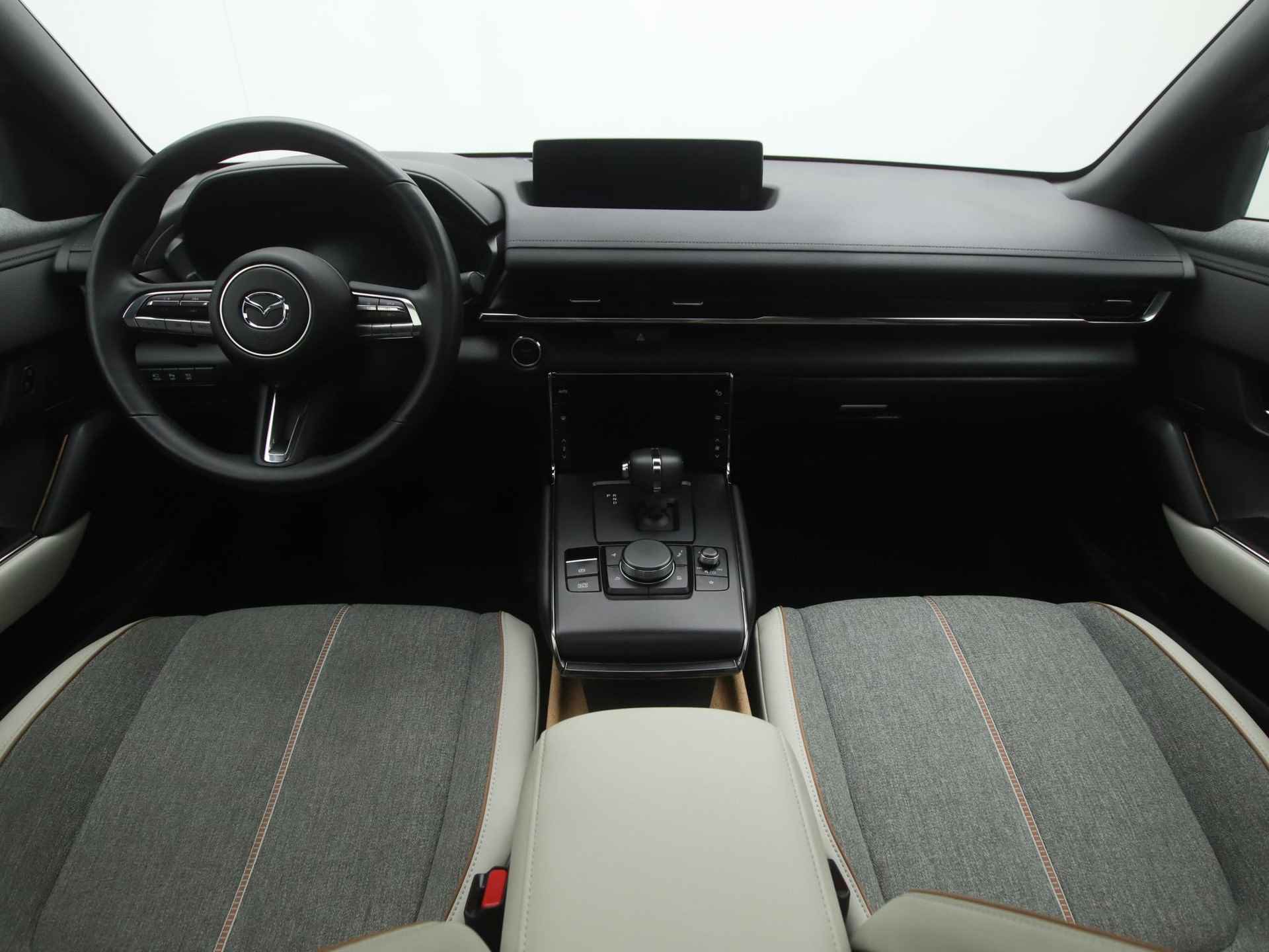 Mazda MX-30 e-SkyActiv EV Luxury : dealer onderhouden - 8% bijtelling tot 12-2025 | €2.000,- subsidie - 22/49