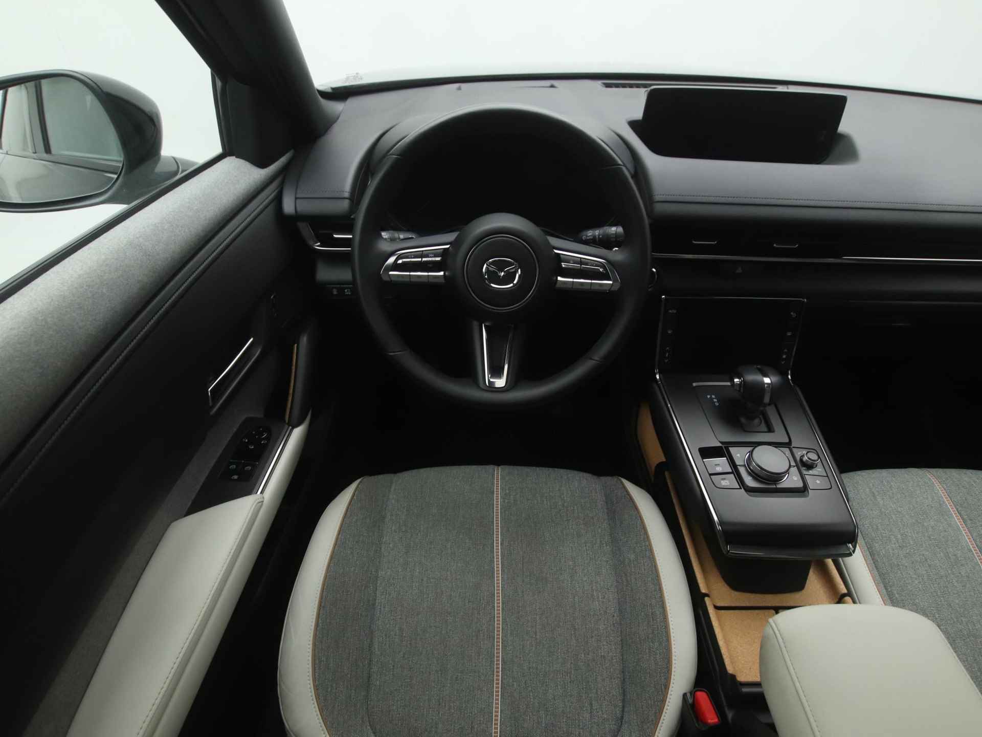 Mazda MX-30 e-SkyActiv EV Luxury : dealer onderhouden - 8% bijtelling tot 12-2025 | €2.000,- subsidie - 23/49