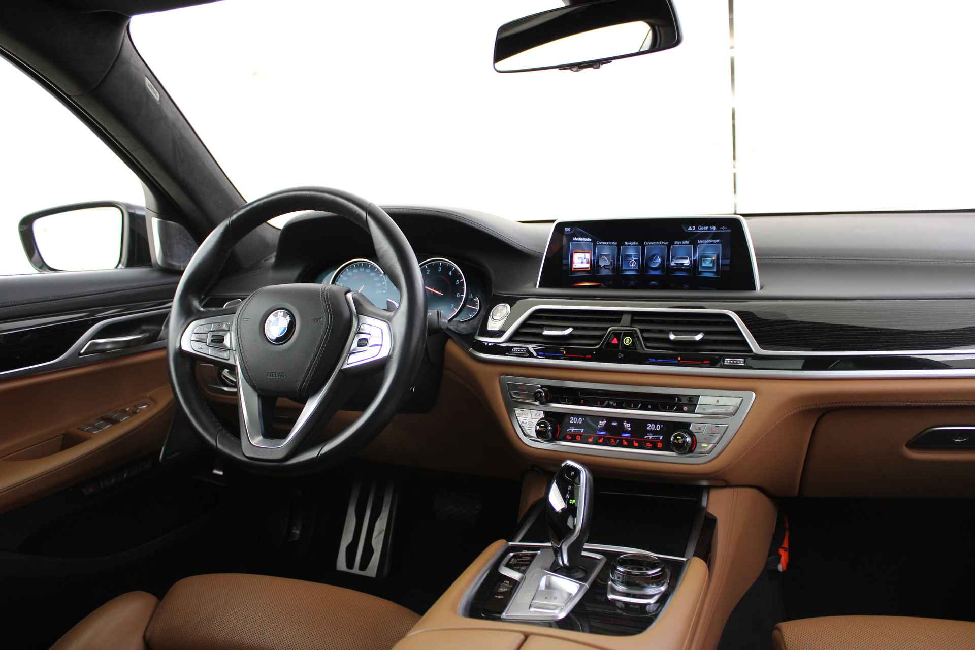 BMW 7 Serie 750Li xDrive High Executive M Sport Automaat / Panoramadak / Trekhaak / Massagefunctie voor + achter / Bowers & Wilkins / Laserlicht / TV functie / Night Vision - 30/65