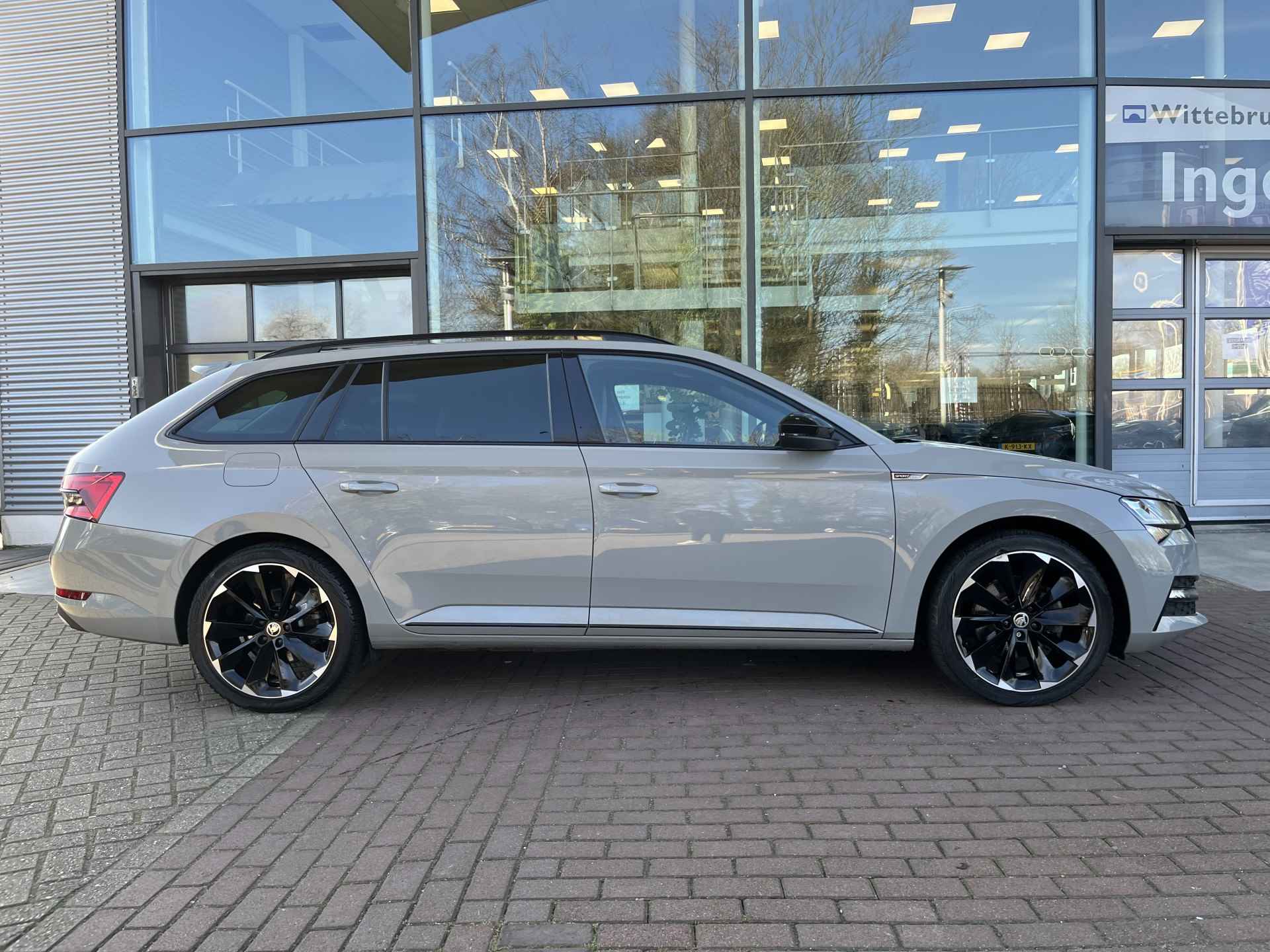 Škoda Superb Combi 1.4 TSI iV Sportline Business / Panorama dak / Trekhaak Elek. / Virtual Cockpit / Memory seat /19 Inch / 218PK - 10/41