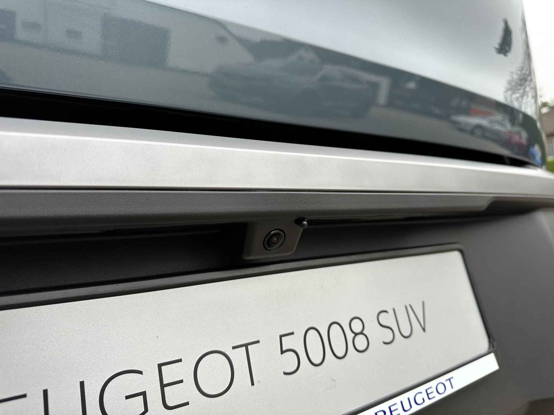 Peugeot e-5008 Allure Avantage 73 kWh | Nieuw uit voorraad leverbaar | Meerdere Kleuren ! | 7-Zitplaatsen | Tot 502 KM Actieradius | Panoramic Navigation | 360 Graden Camera | Adaptieve Cruise Control | Dode Hoek Signalering | Climate Control | 19" Lichtmetalen Velgen | - 49/60