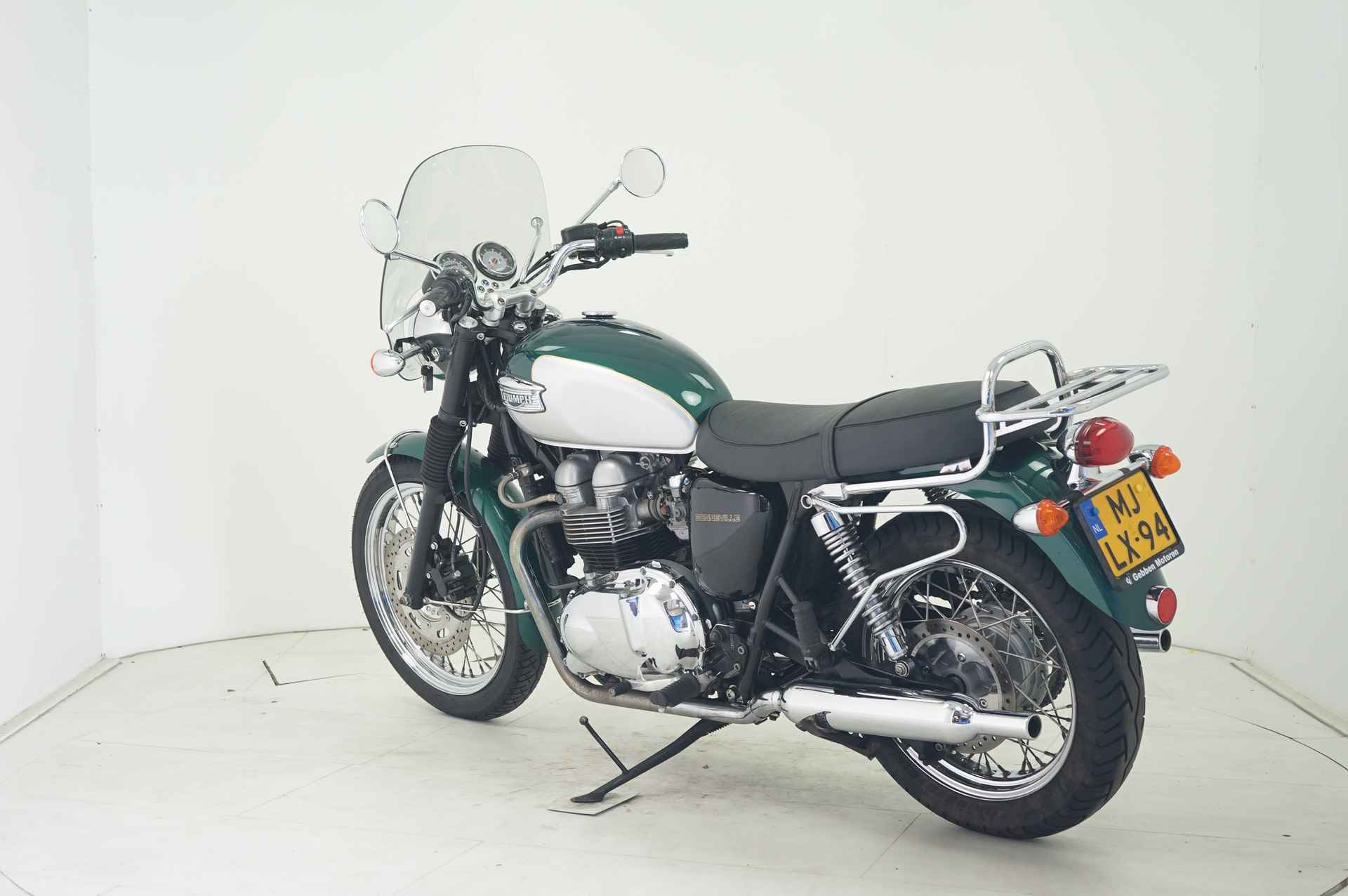 Triumph BONNEVILLE T 100 - 6/11