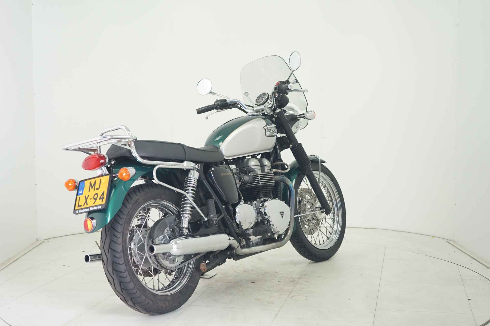 Triumph BONNEVILLE T 100 - 8/11