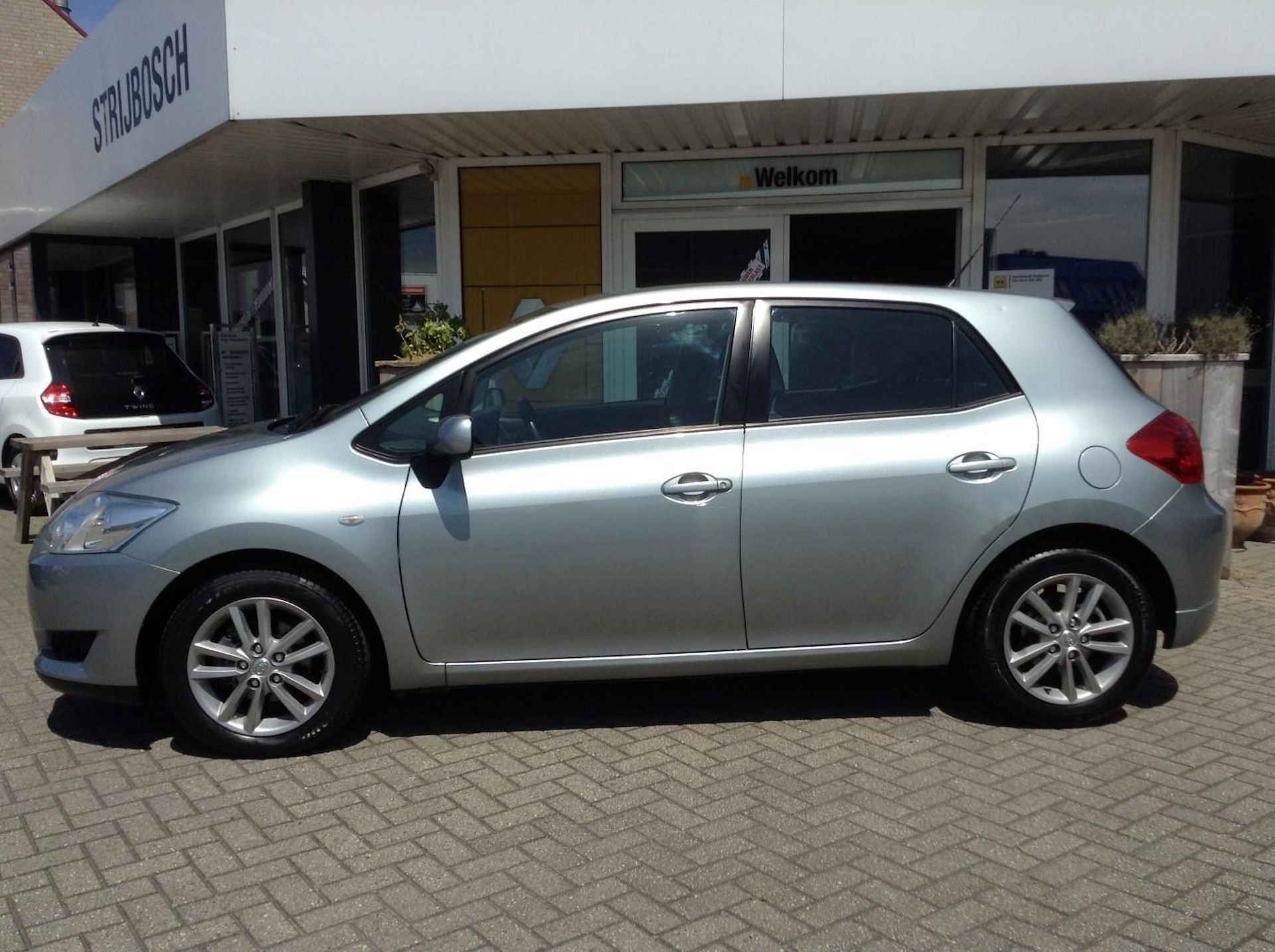 Toyota Auris 1.6 16v 5drs AUTOM. Dynamic RIJKLAAR! - 3/28