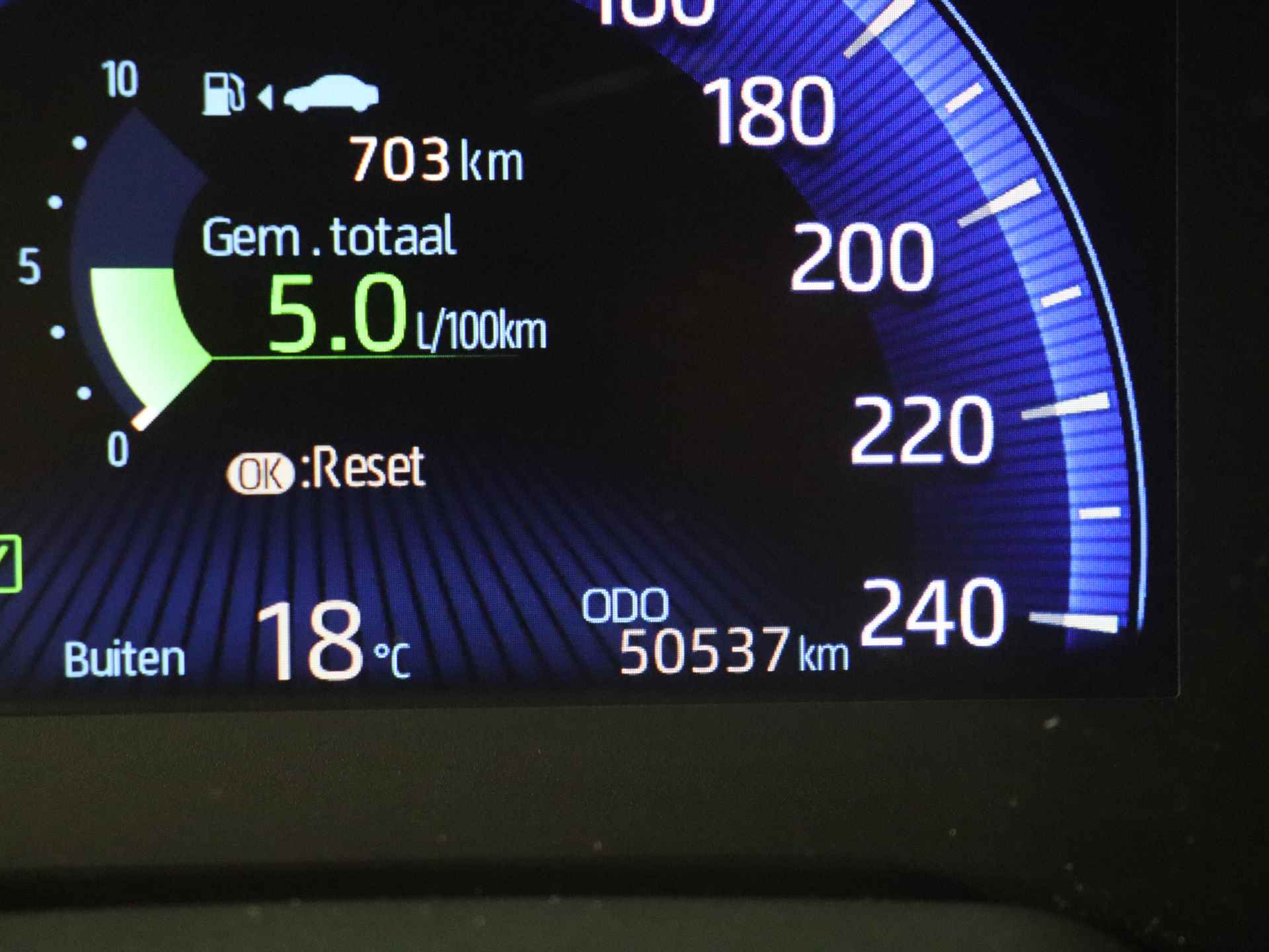 Toyota Corolla Touring Sports 1.8 Hybrid Dynamic 122 pk Automaat | Climate Control | Navigatie by App | 17 inch Lichtmetalen Velgen - 9/32