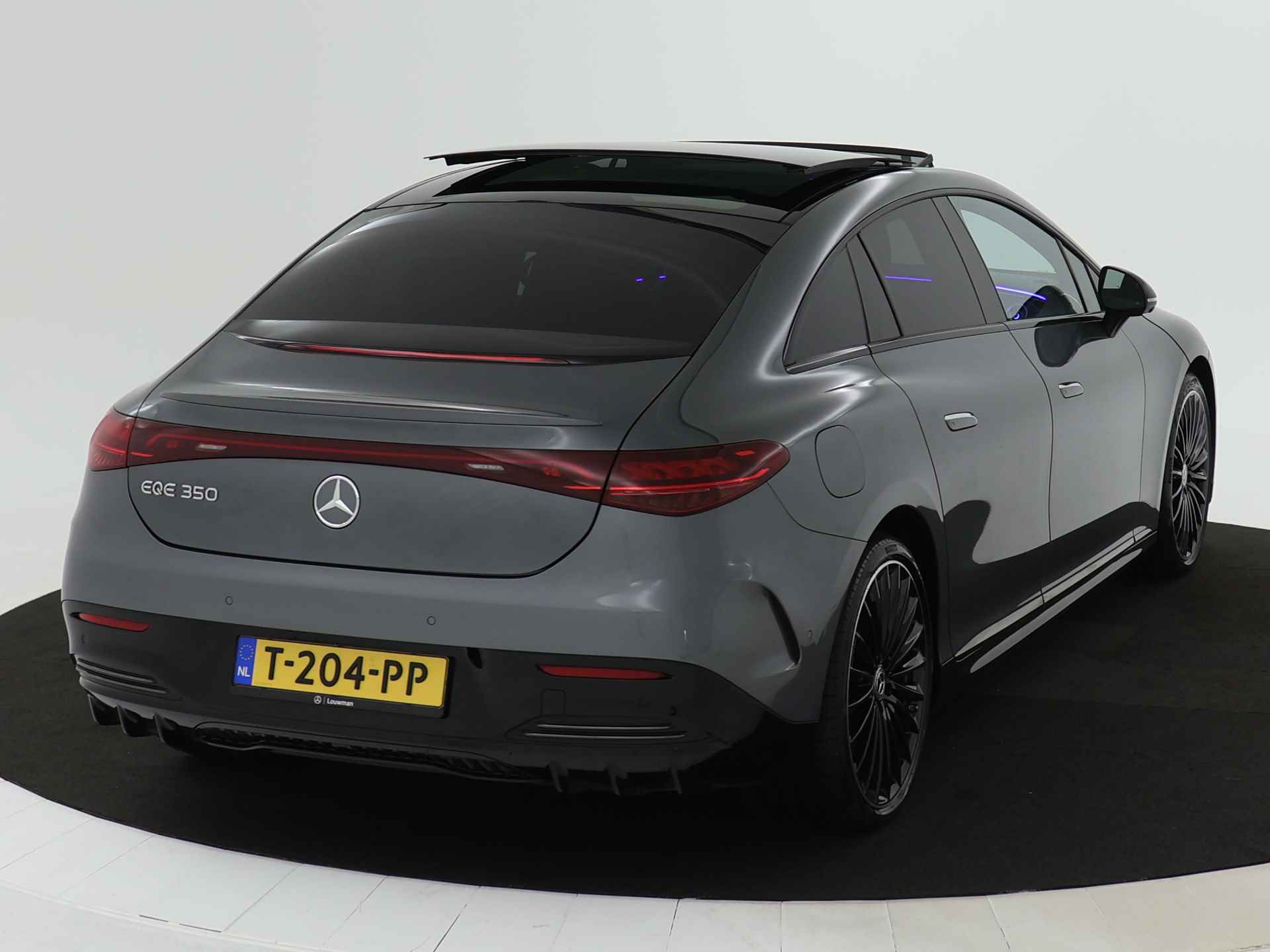 Mercedes-Benz EQE 350+ AMG Line 91 kWh | Premium Pack | Nightpakket | Luchtvering | Rijassistentiepakket plus | Parkeerpakket met 360° camera's | USB-pakket plus | Burmester® 3D-Surround sound system | Smartphone integratiepakket | - 14/37