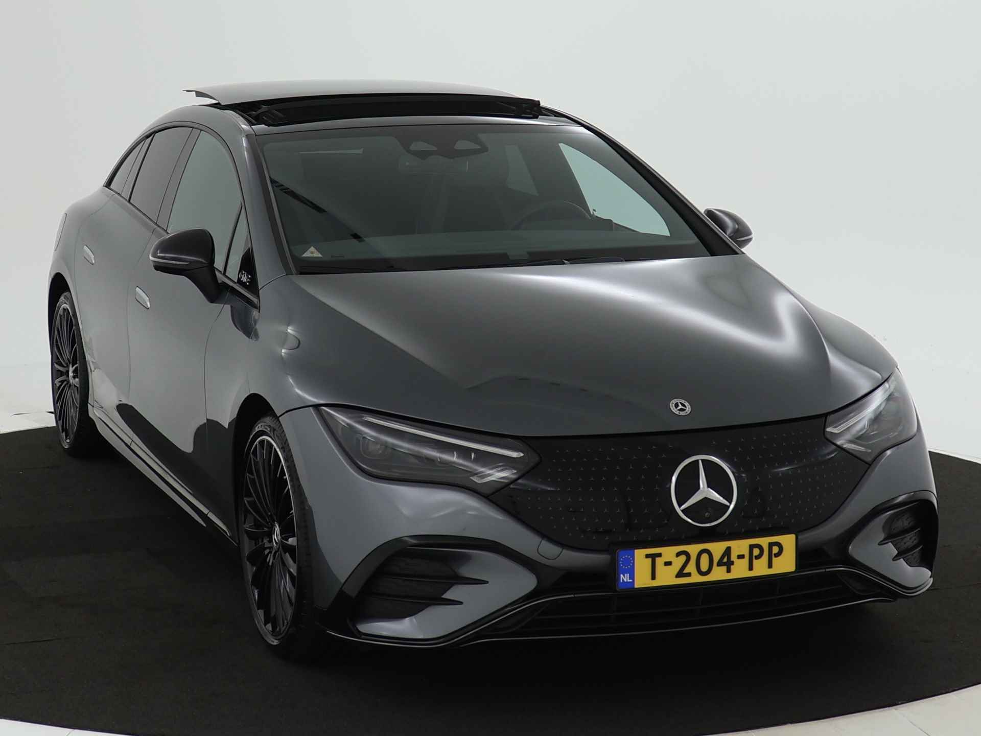 Mercedes-Benz EQE 350+ AMG Line 91 kWh | Premium Pack | Nightpakket | Luchtvering | Rijassistentiepakket plus | Parkeerpakket met 360° camera's | USB-pakket plus | Burmester® 3D-Surround sound system | Smartphone integratiepakket | - 23/37