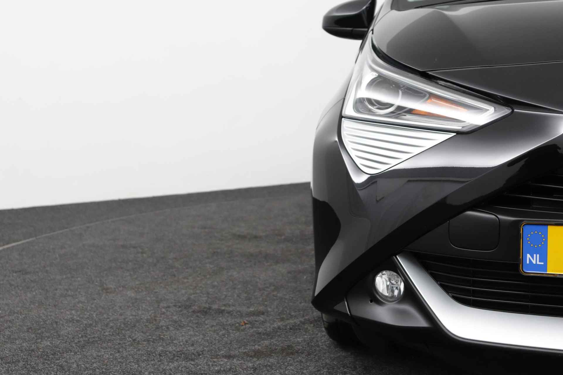 Toyota Aygo 1.0 VVT-i x-joy | Lichtmetalen-Velgen | Parkeercamera | Climate-Control | - 36/46