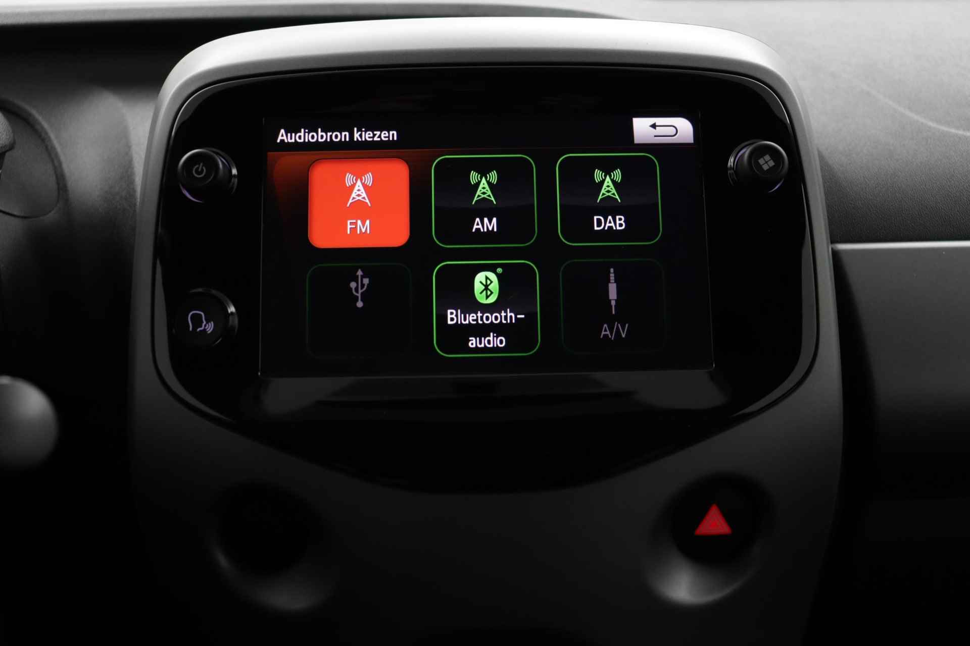 Toyota Aygo 1.0 VVT-i x-joy | Lichtmetalen-Velgen | Parkeercamera | Climate-Control | - 41/46