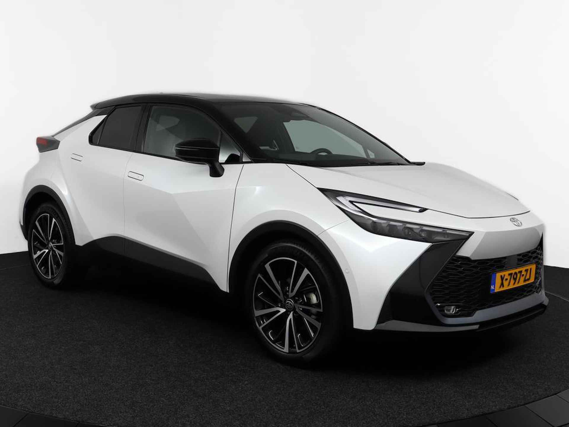 Toyota C-HR 1.8 Hybrid Executive | Draadloos Apple Carplay & Android Auto | Stoelverwarming | Adaptieve cruise control | - 14/72