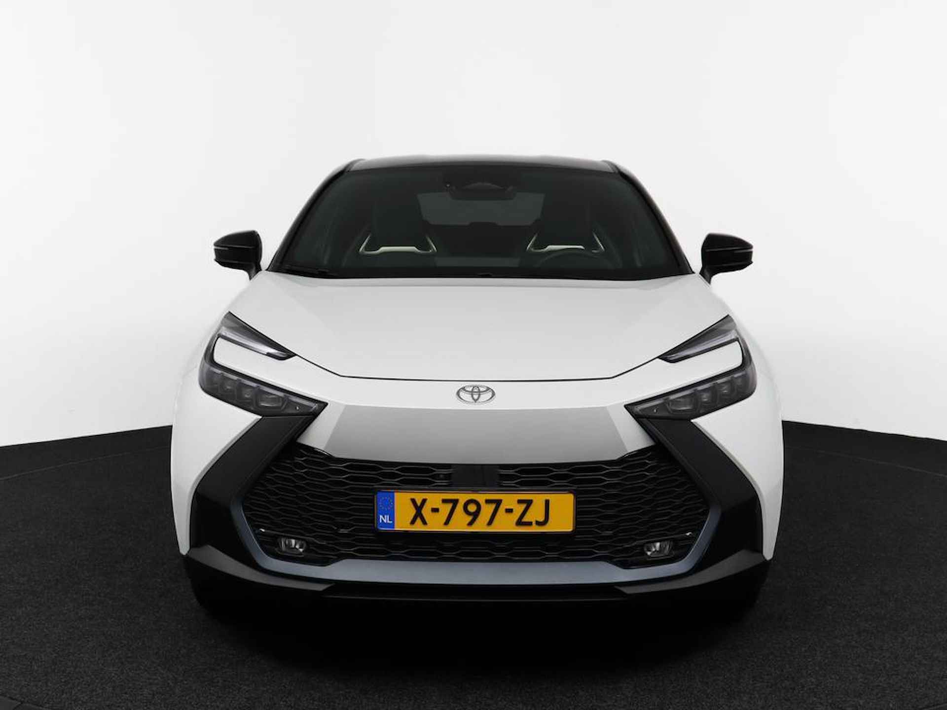 Toyota C-HR 1.8 Hybrid Executive | Draadloos Apple Carplay & Android Auto | Stoelverwarming | Adaptieve cruise control | - 16/72