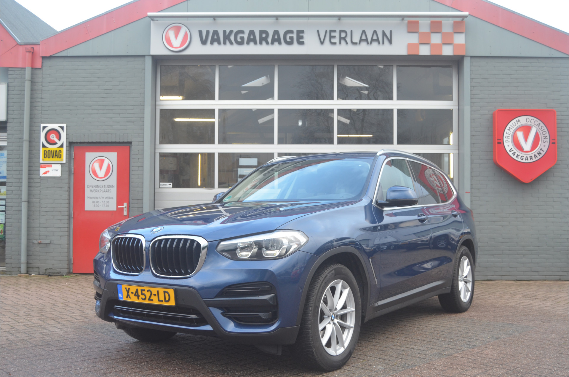 BMW X3 XDRIVE20I....12 mnd. garantie. bij viaBOVAG.nl
