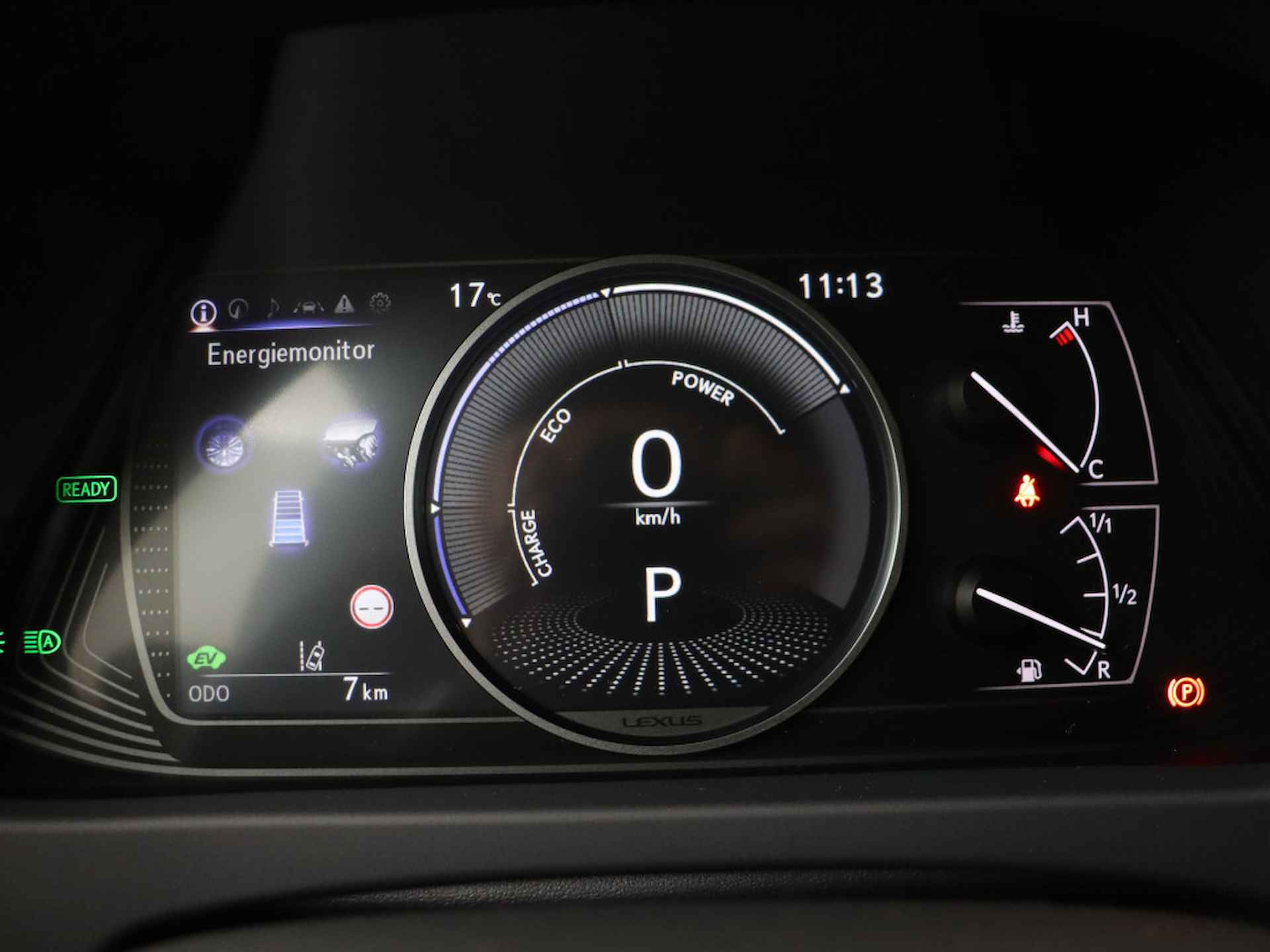 Lexus UX 250h Business Line | Apple Carplay & Android Auto | Parkeersensoren | 18" LM Velgen | - 6/45