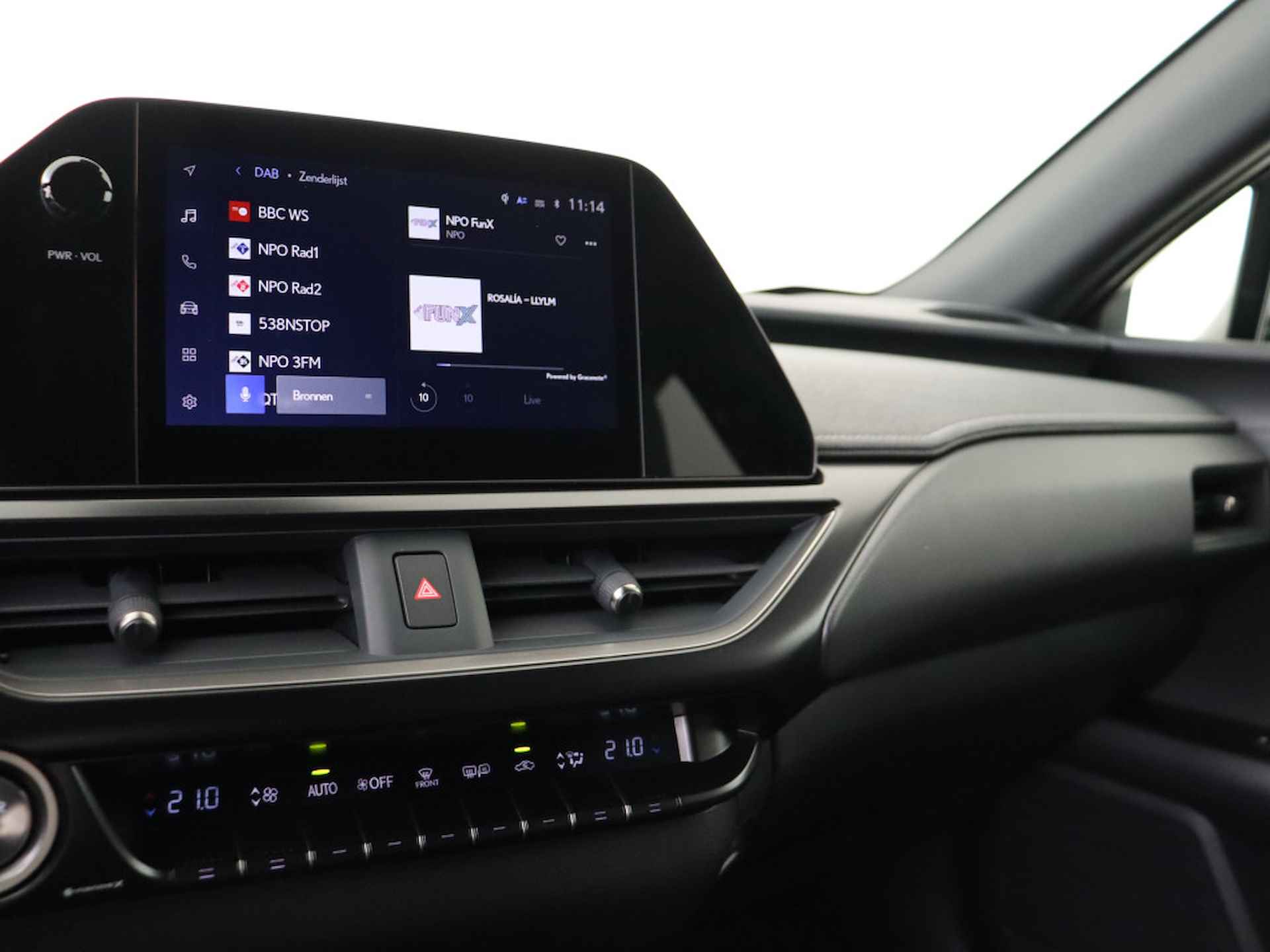 Lexus UX 250h Business Line | Apple Carplay & Android Auto | Parkeersensoren | 18" LM Velgen | - 7/45
