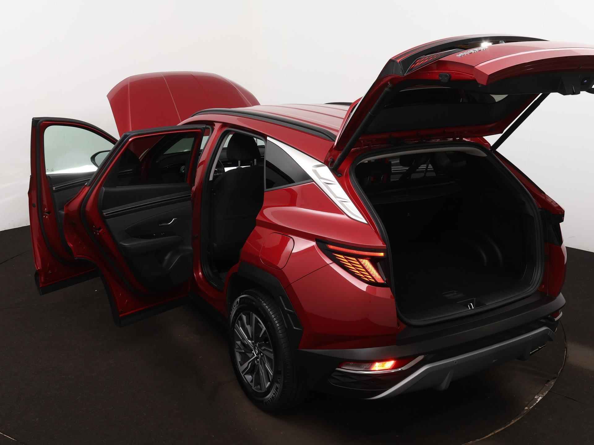 Hyundai Tucson 1.6 T-GDI HEV COMFORT SMART | OUTLETDEAL!!! | NAVI | CLIMA | CRUISE ADAPTIVE | CAMERA | ELEKTR. ACHTERKLEP | KEYLESS | FABRIEKSGARANTIE GELDIG T/M 9-2027! | - 10/32