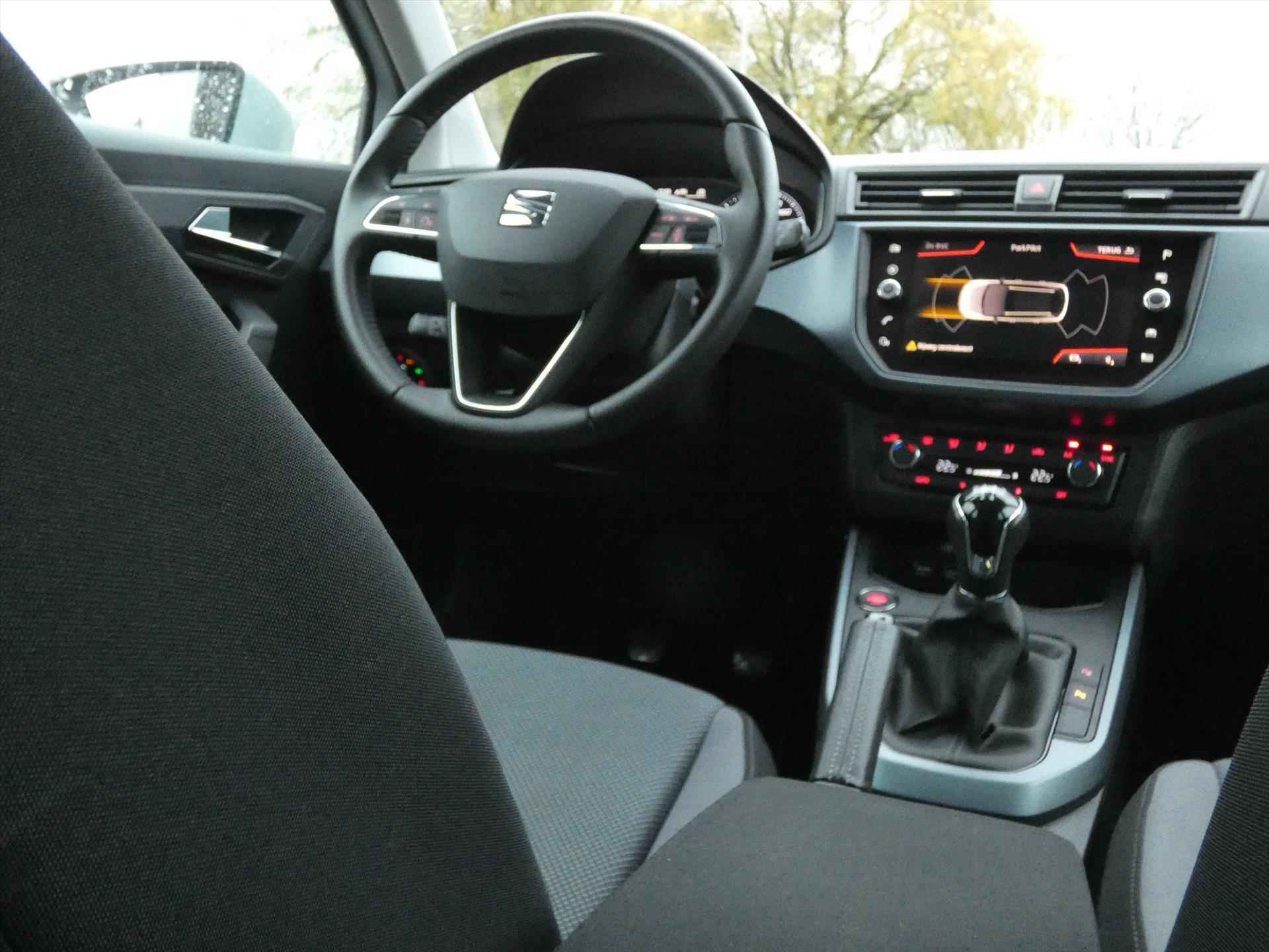 SEAT Arona 1.0 TSI 95pk Style Business Intense | Carplay | Keyless | Bi-Tone | - 10/41