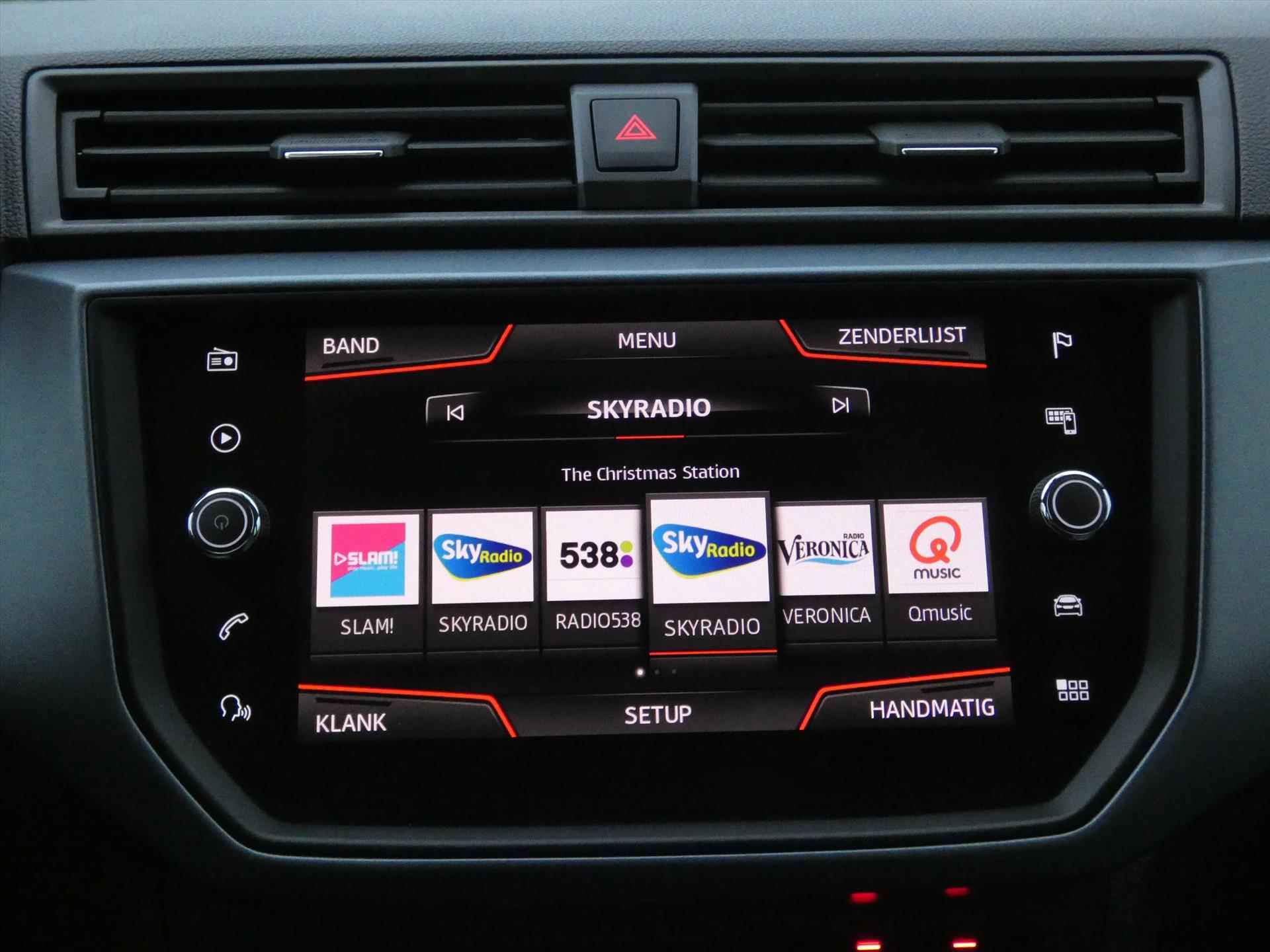 SEAT Arona 1.0 TSI 95pk Style Business Intense | Carplay | Keyless | Bi-Tone | - 25/41