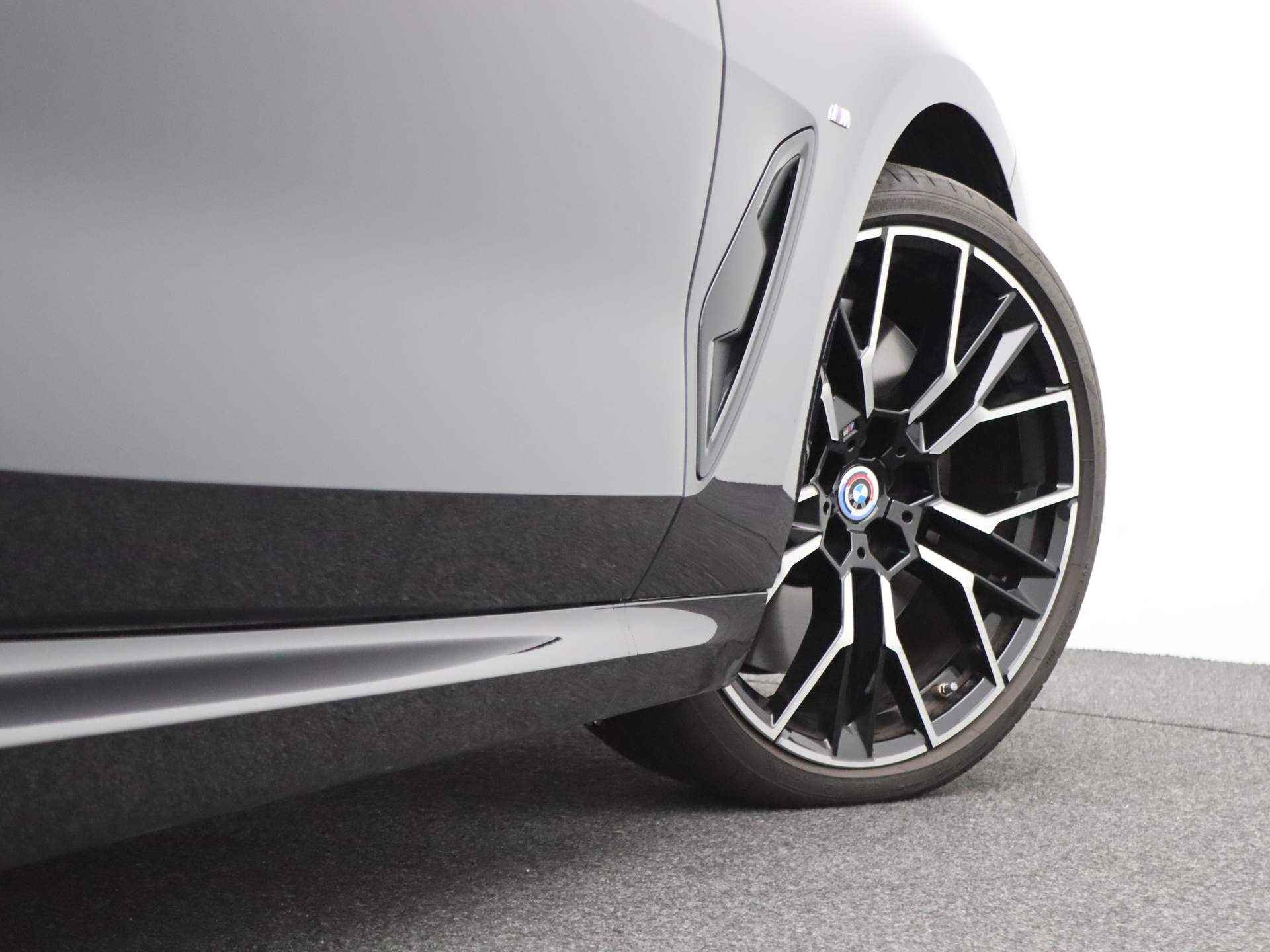 BMW 8 Serie Cabrio 840i xDrive High Executive M Sportpakket Pro / 20" **Auto alleen op afspraak te bezichtigen** - 12/54