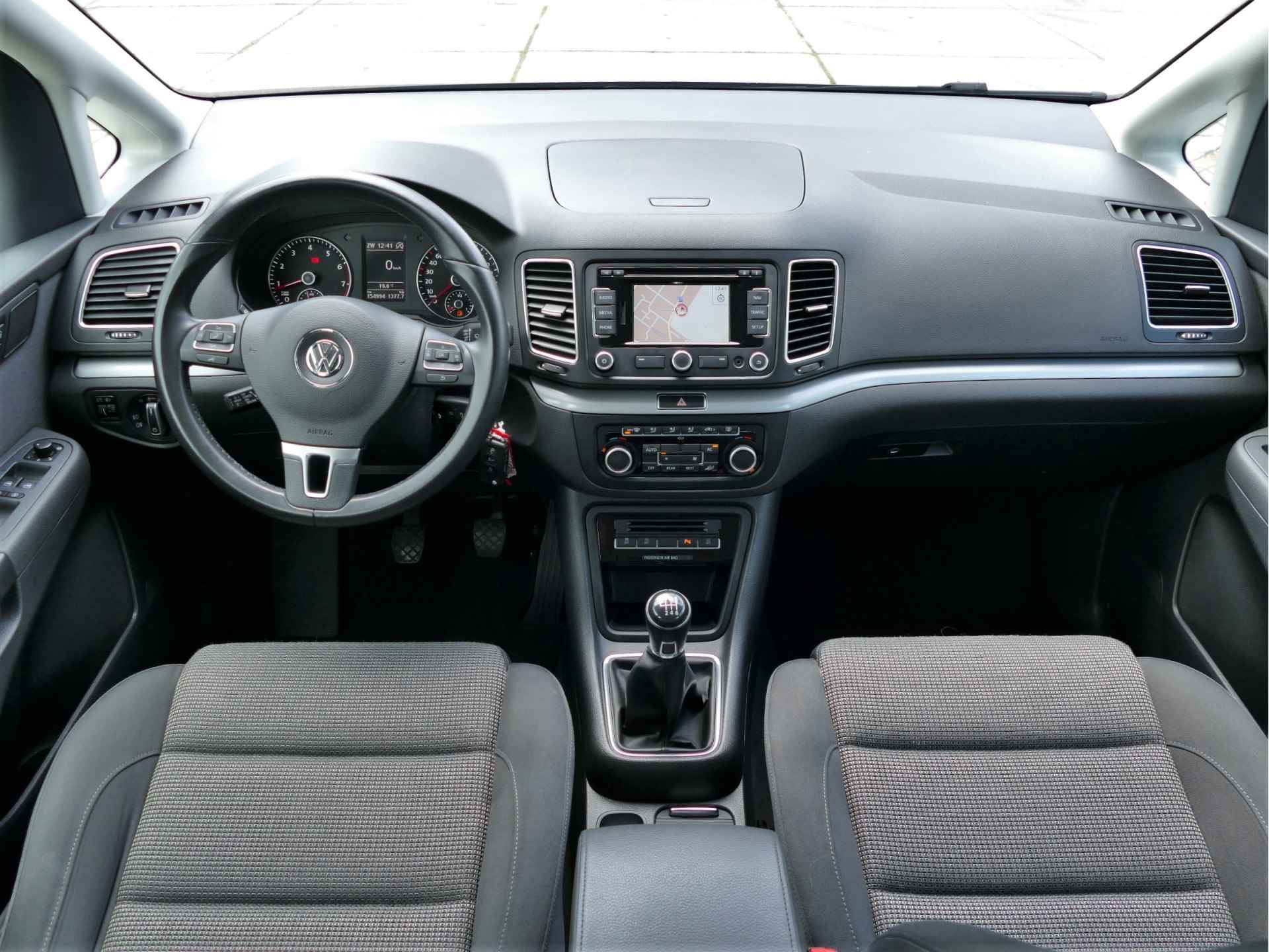 Volkswagen Sharan 1.4 TSI Comfortline 7 persoons | navigatie | cruise control - 15/49