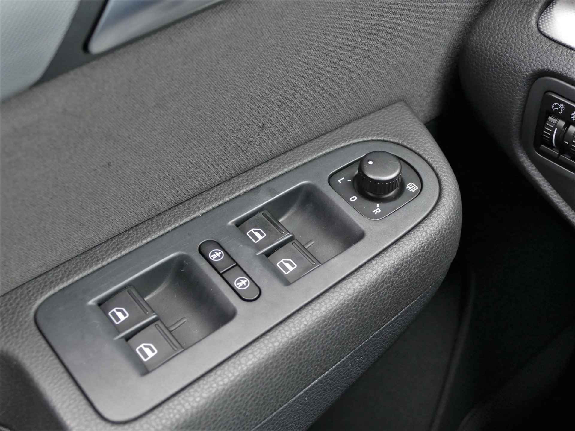 Volkswagen Sharan 1.4 TSI Comfortline 7 persoons | navigatie | cruise control - 26/49