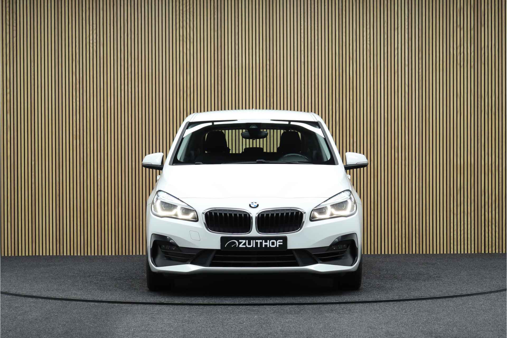BMW 2 Serie Active Tourer 218i Corporate Executive Automaat | Navigatie | Trekhaak | Cruise | Parkeerhulp - 11/29