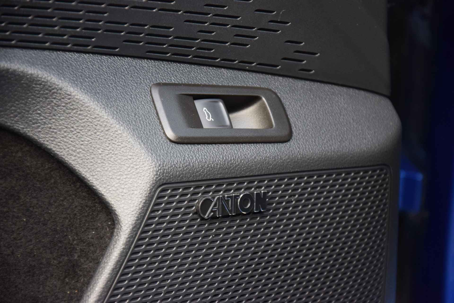 Škoda Octavia RS 2.0 245PK Handgeschakeld | BOVAG Garantie | Trekhaak (wegklapbaar) | Virtual Dashboard | Full LED | 19'' Velgen | Stoelverwarming | Cruise Control | Elektrische Kofferklep | Kessy | - 38/49