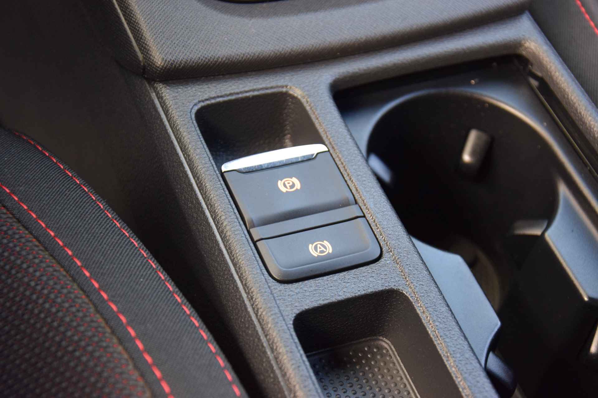 Škoda Octavia RS 2.0 245PK Handgeschakeld | BOVAG Garantie | Trekhaak (wegklapbaar) | Virtual Dashboard | Full LED | 19'' Velgen | Stoelverwarming | Cruise Control | Elektrische Kofferklep | Kessy | - 40/49