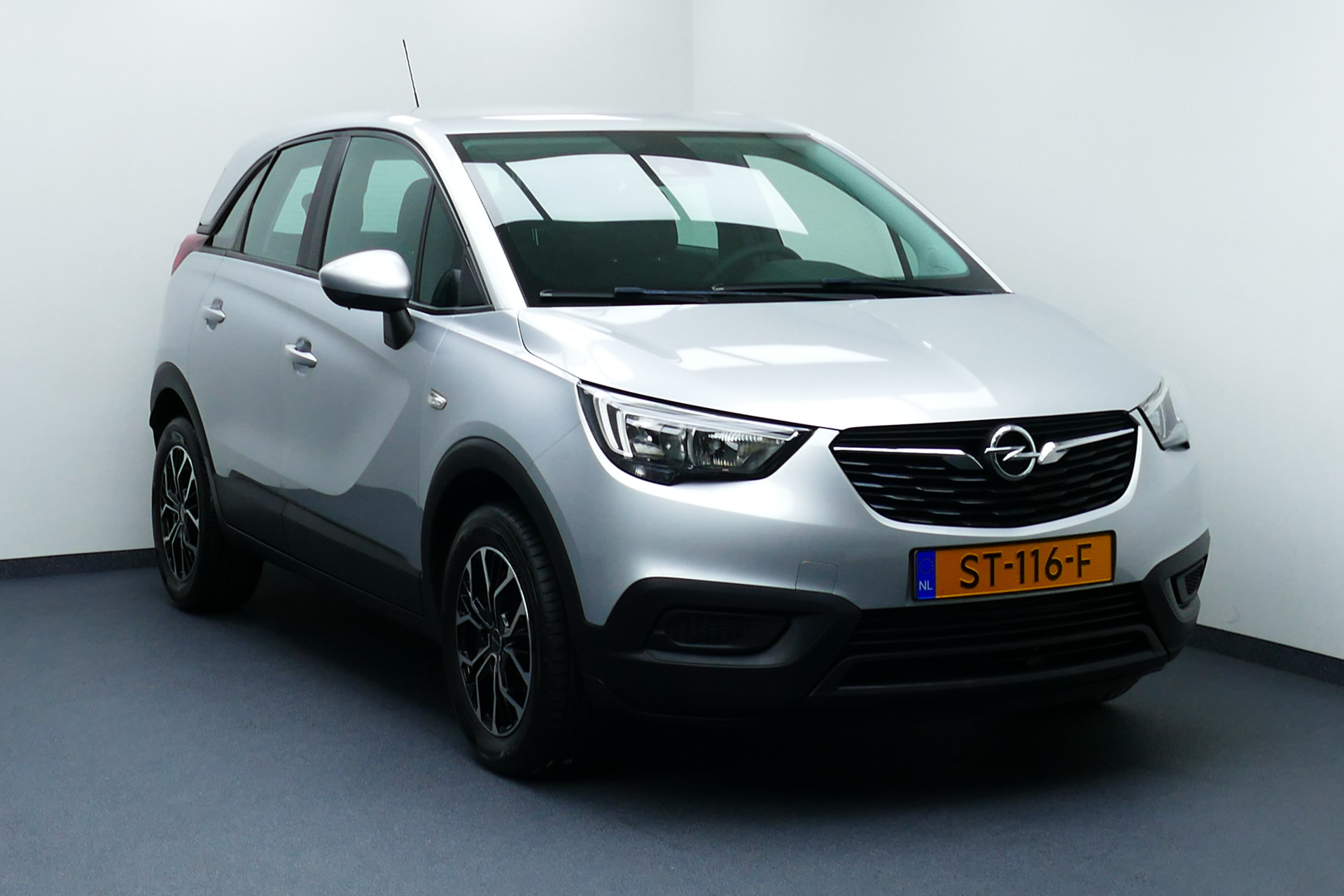 Opel Crossland X 1.2 Turbo Online Edition 1-Eig. Carplay/Android Navi, Airco, Cruise, 16"LM Velgen bij viaBOVAG.nl