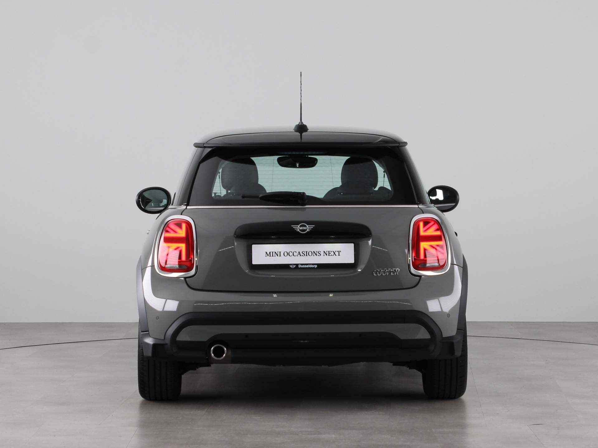 MINI 3-deurs Cooper Camden Edition Aut. - 11/23