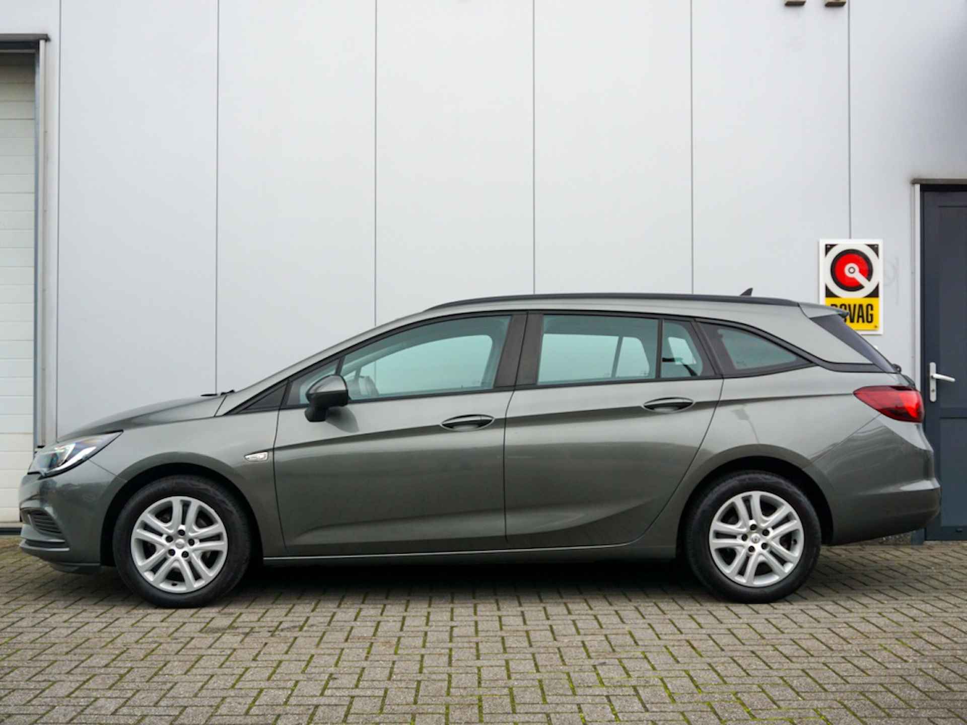 Opel Astra Sports Tourer 1.0 Online Ed. CarPlay | Navigatie | Park.sensoren | NAP - 4/25