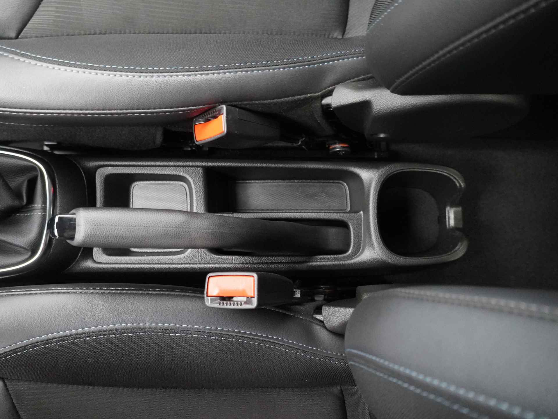 Opel KARL 1.0 ecoFLEX Innovation - Apple Carplay/Android auto - Climate Control - Cruise control - 12 maanden BOVAG garantie - 31/50