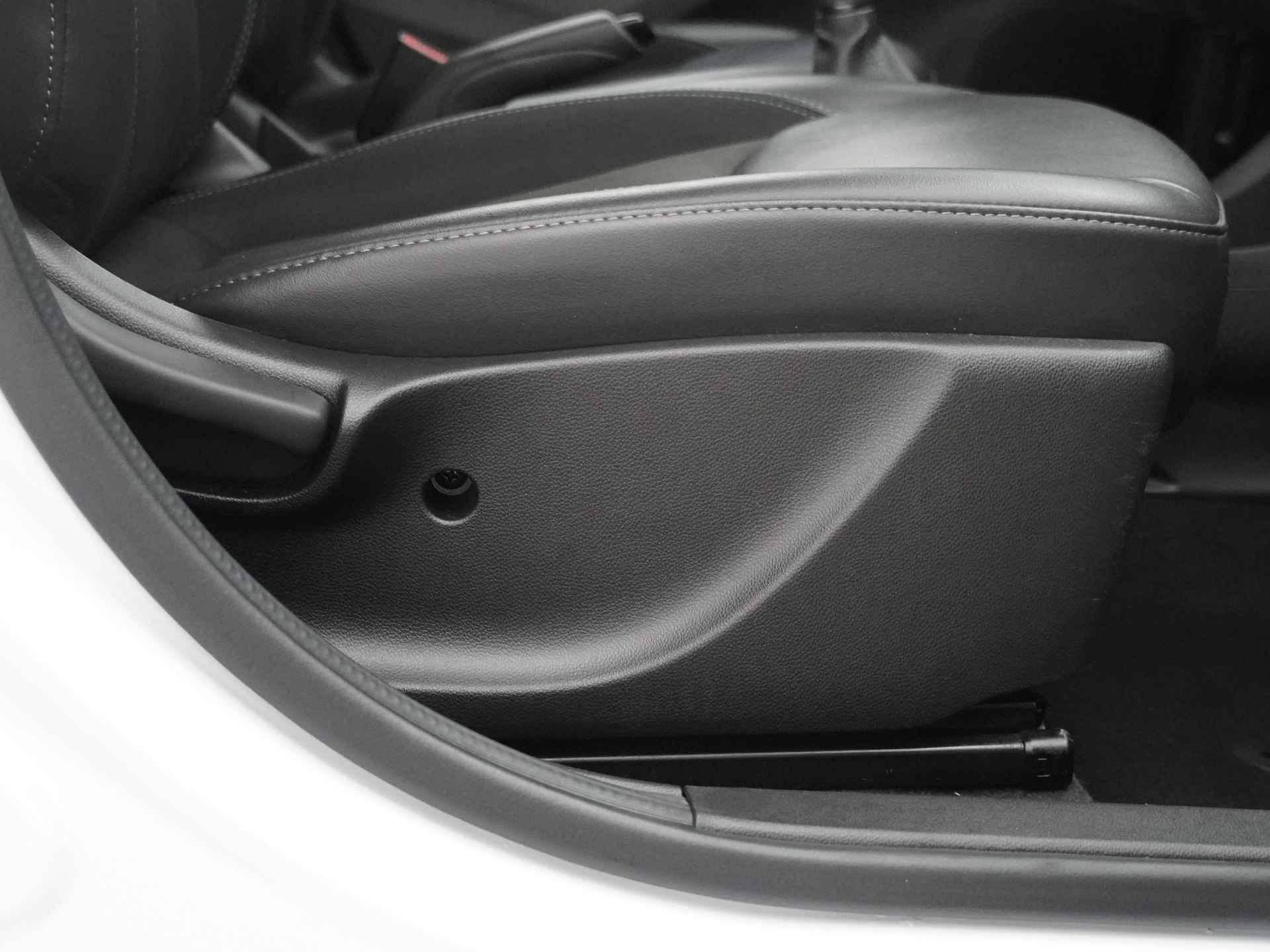Opel KARL 1.0 ecoFLEX Innovation - Apple Carplay/Android auto - Climate Control - Cruise control - 12 maanden BOVAG garantie - 39/50