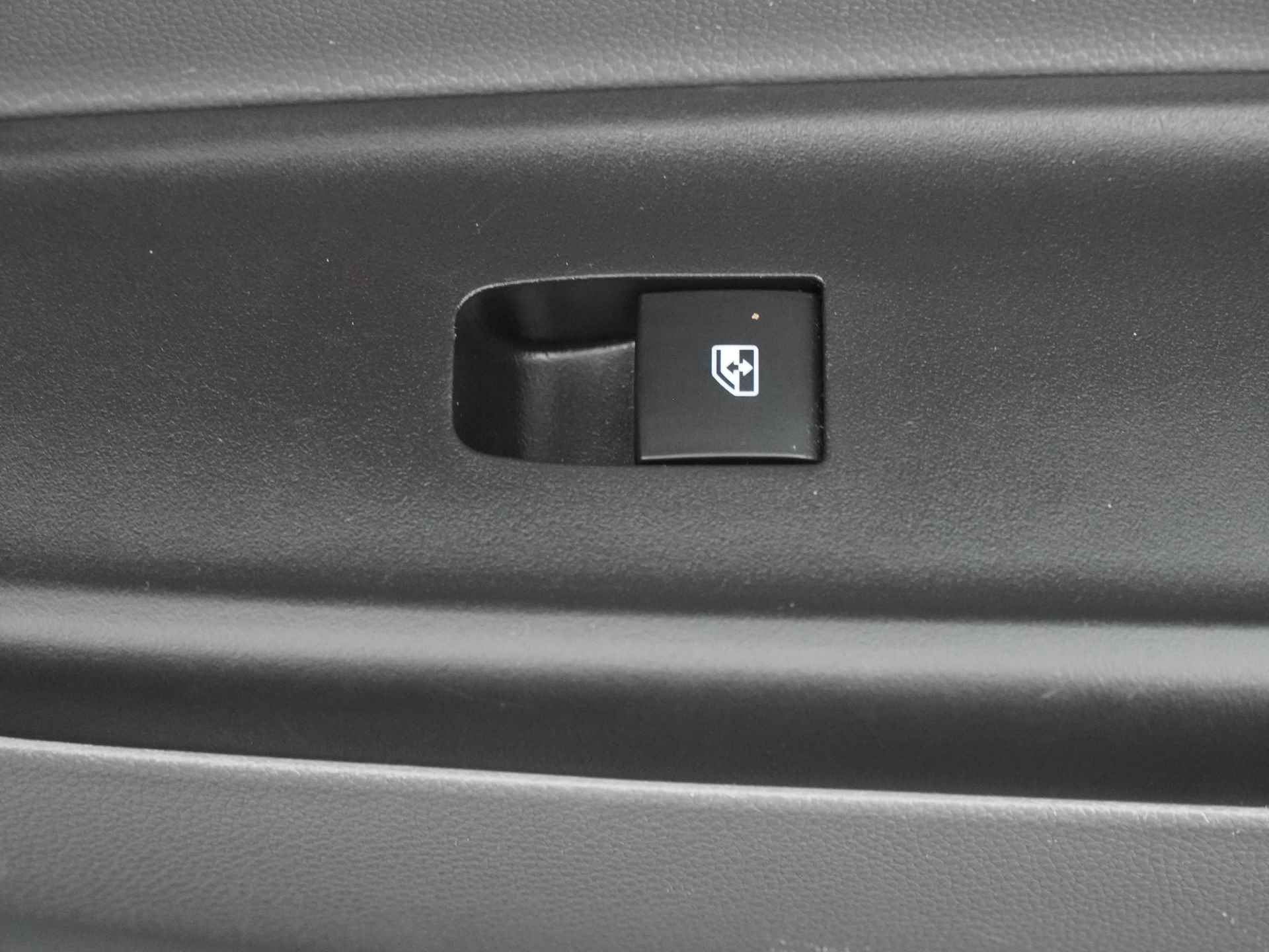Opel KARL 1.0 ecoFLEX Innovation - Apple Carplay/Android auto - Climate Control - Cruise control - 12 maanden BOVAG garantie - 40/50