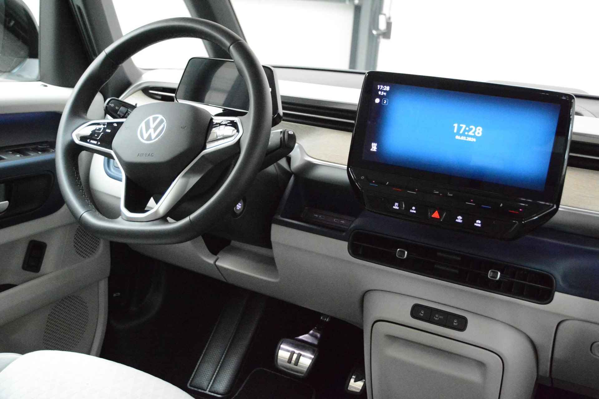 Volkswagen ID. Buzz 1st Max 77kWh 204 PK | Automaat | Navigatie | LED Matrix | Trekhaak | Apple carplay | Android auto | Parkeersensoren | Camera | Stoelverwarming | - 16/28