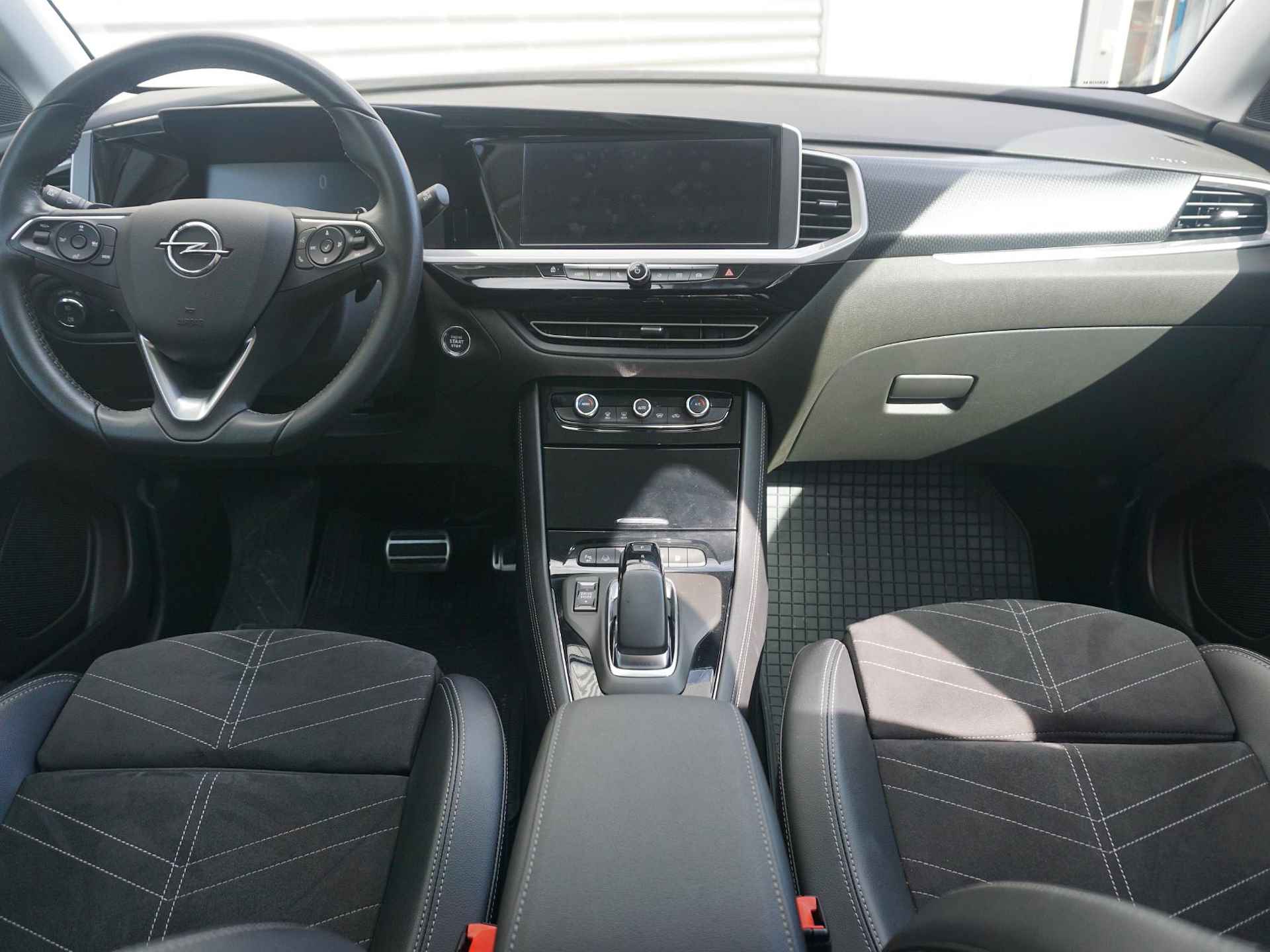 Opel Grandland 1.6 Turbo 300 Pk Hybrid4 Ultimate Night vision camera | Alcantara | Navi Pro | AGR Stoelen | Adaptive Cruise Control | Stoelverwarming - 22/64