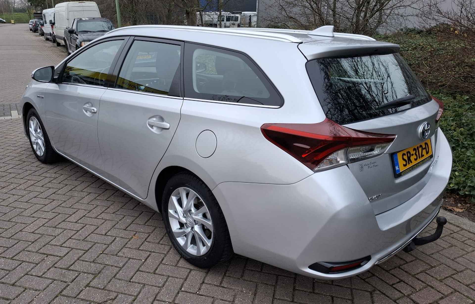 Toyota Auris Touring Sports 1.8 Hybride - 3/18