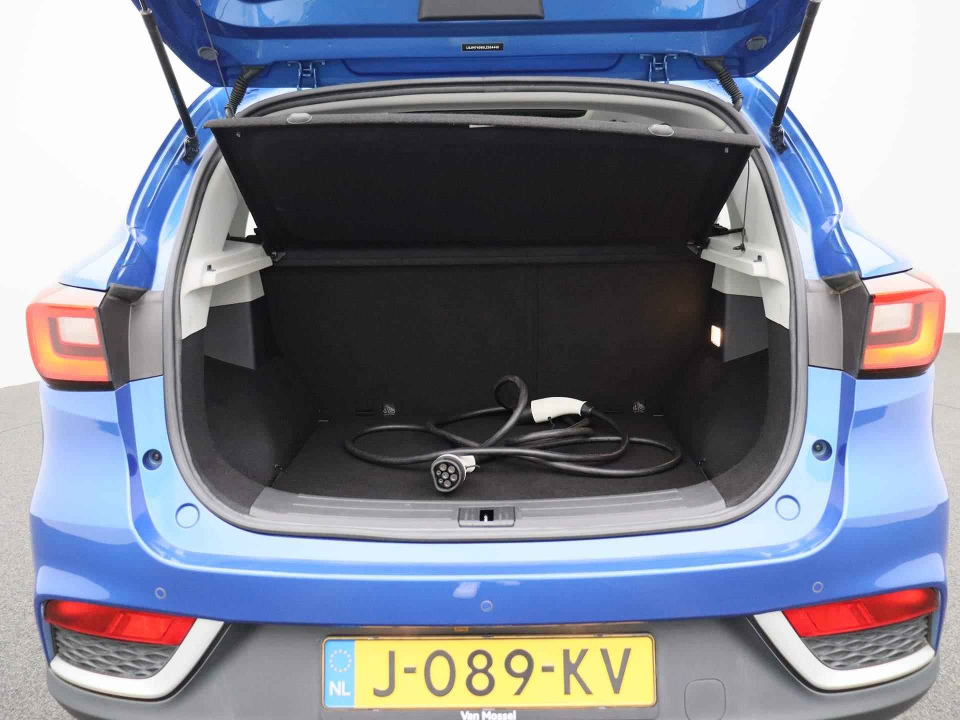 MG ZS EV Luxury 45 kWh | Leder | Navigatie | Panoramadak | Parkeersensoren - 13/36