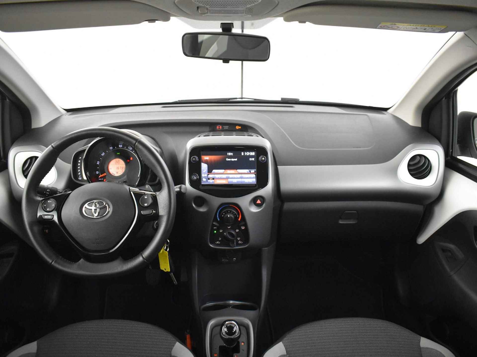 Toyota Aygo 1.0 VVT-i x-play Automaat | Camera - 7/33