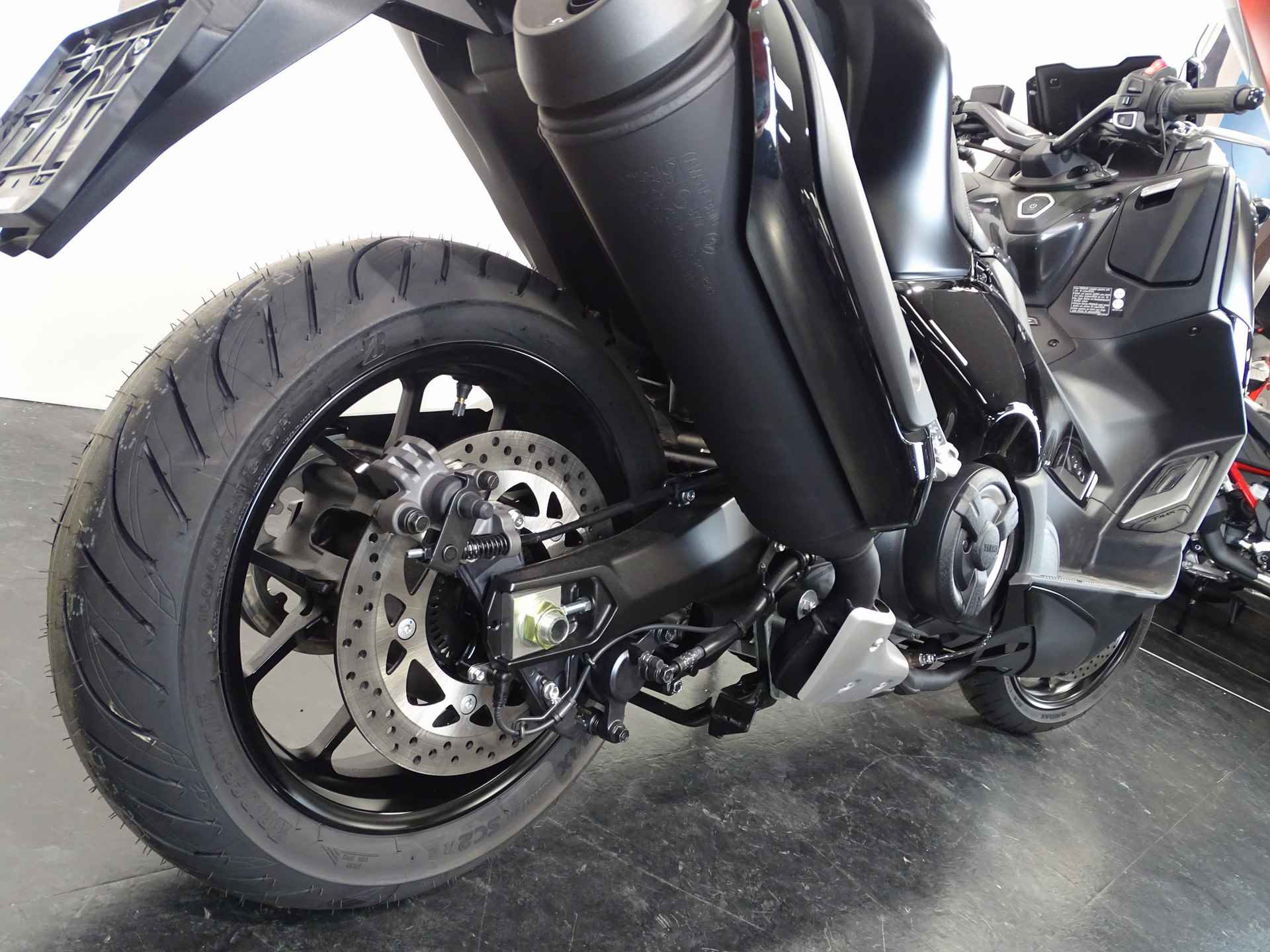 Yamaha T-MAX TECH MAX - 5/7