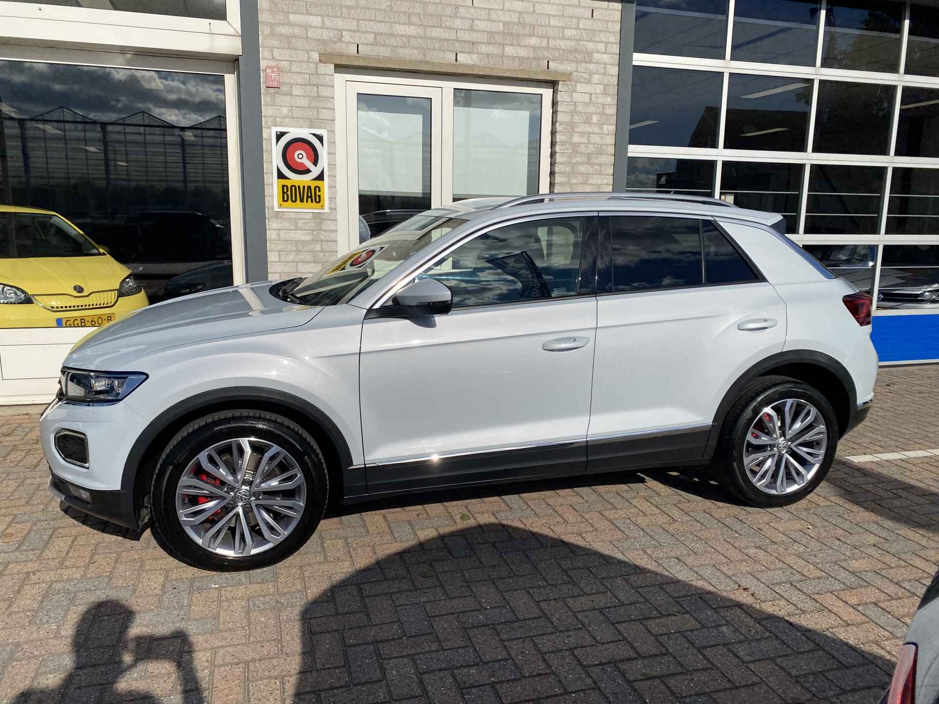 Volkswagen T-Roc 1.5 TSI Sport / NAVIGATIE / APP-CONNECT / AUTOMAAT / CAMERA / DIGITAAL DASHBOARD / DAB / - 3/38