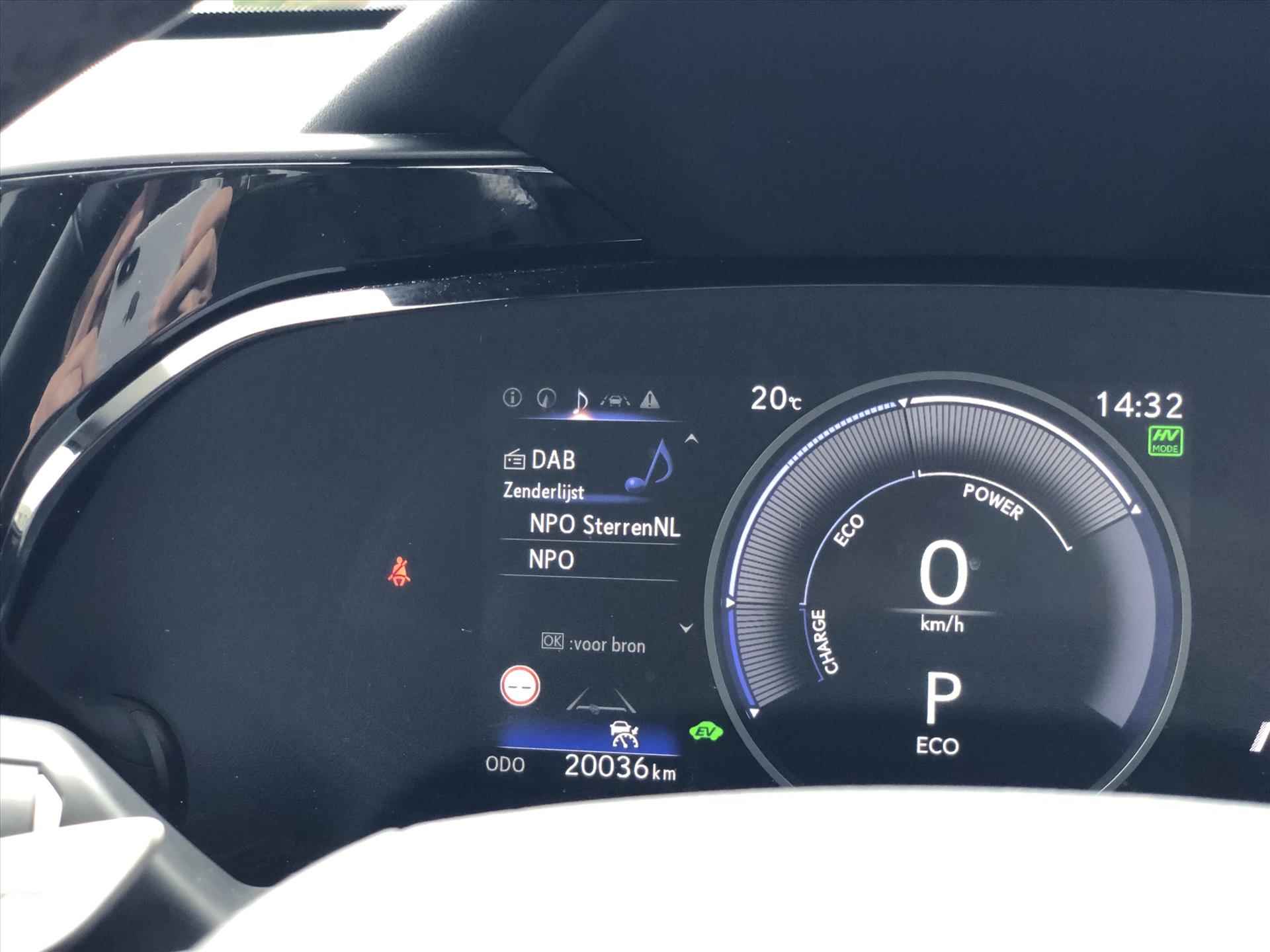 Lexus Nx 450h+ Plug-in AWD Launch Edition | 360 graden camera, Leer, Geheugenfunctie, Parkeersensoren, Stuurverwarming, Stoelventilatie - 36/41