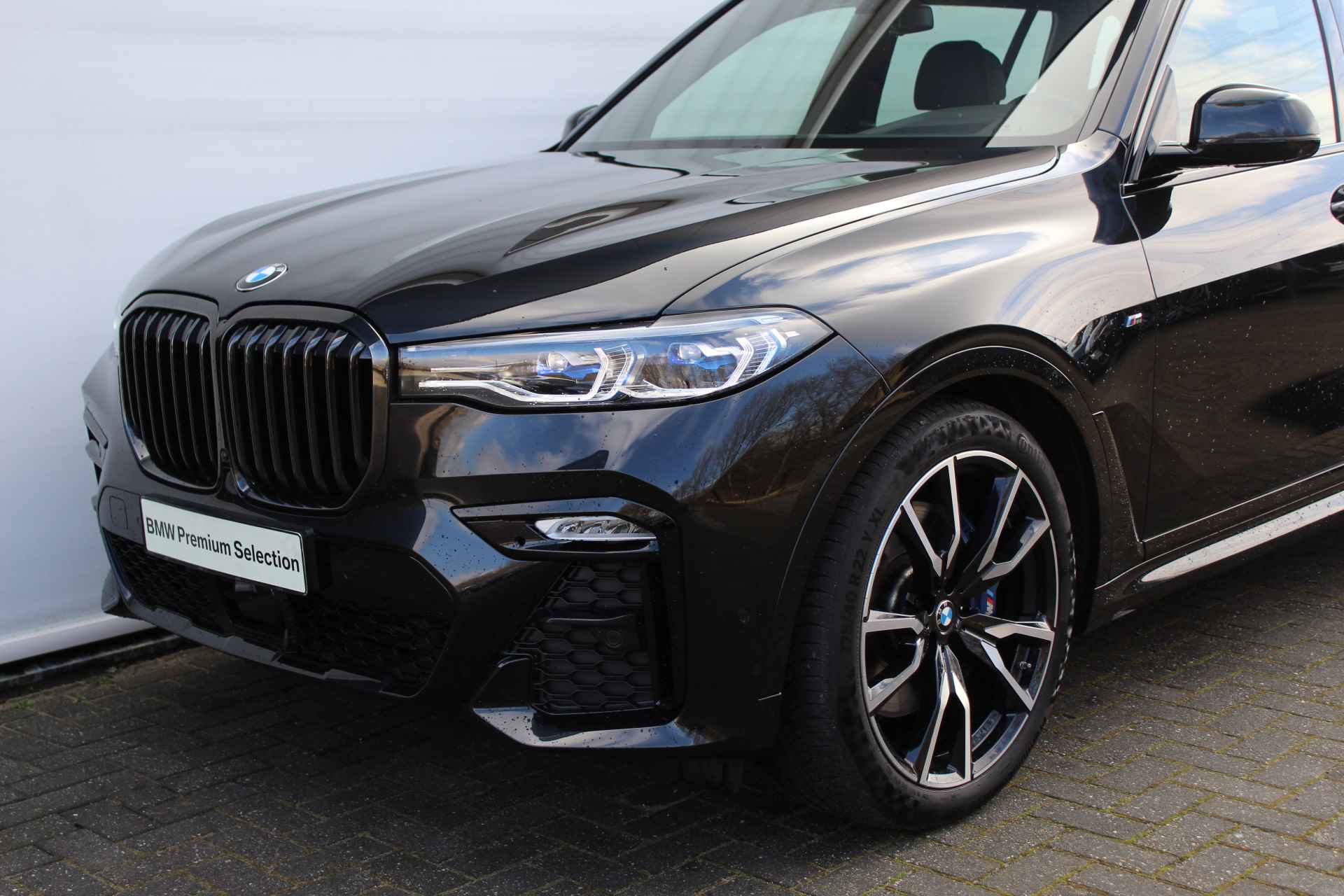 BMW X7 xDrive40i High Executive M Sport Automaat / Panoramadak Sky Lounge / Trekhaak / Laserlight / Head-Up / Parking Assistant Plus / Live Cockpit Professional / Stoelverwarming voor + achter - 19/35