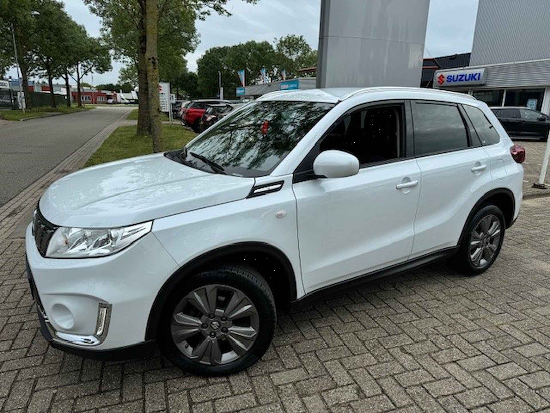 SUZUKI Vitara 1.0 Boosterjet 112pk 2WD Select AUTOMAAT - 3/44