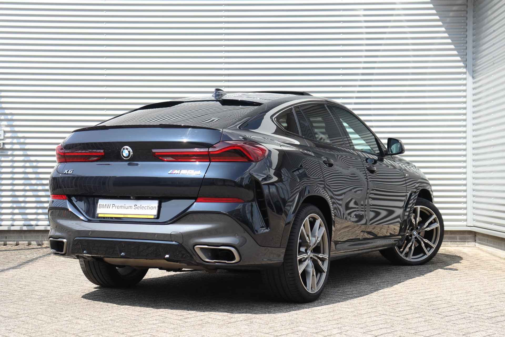 BMW X6 M50d | High Executive | Trekhaak | Sky Lounge | CoPilot Pack | Warmte Comfortpakket | Harman Kardon | Head-Up | Active Steering | Parking Assistant Plus | Soft Close | Laserlight | Comfort Access | 22''LMV | Showroom Sale - 2/47