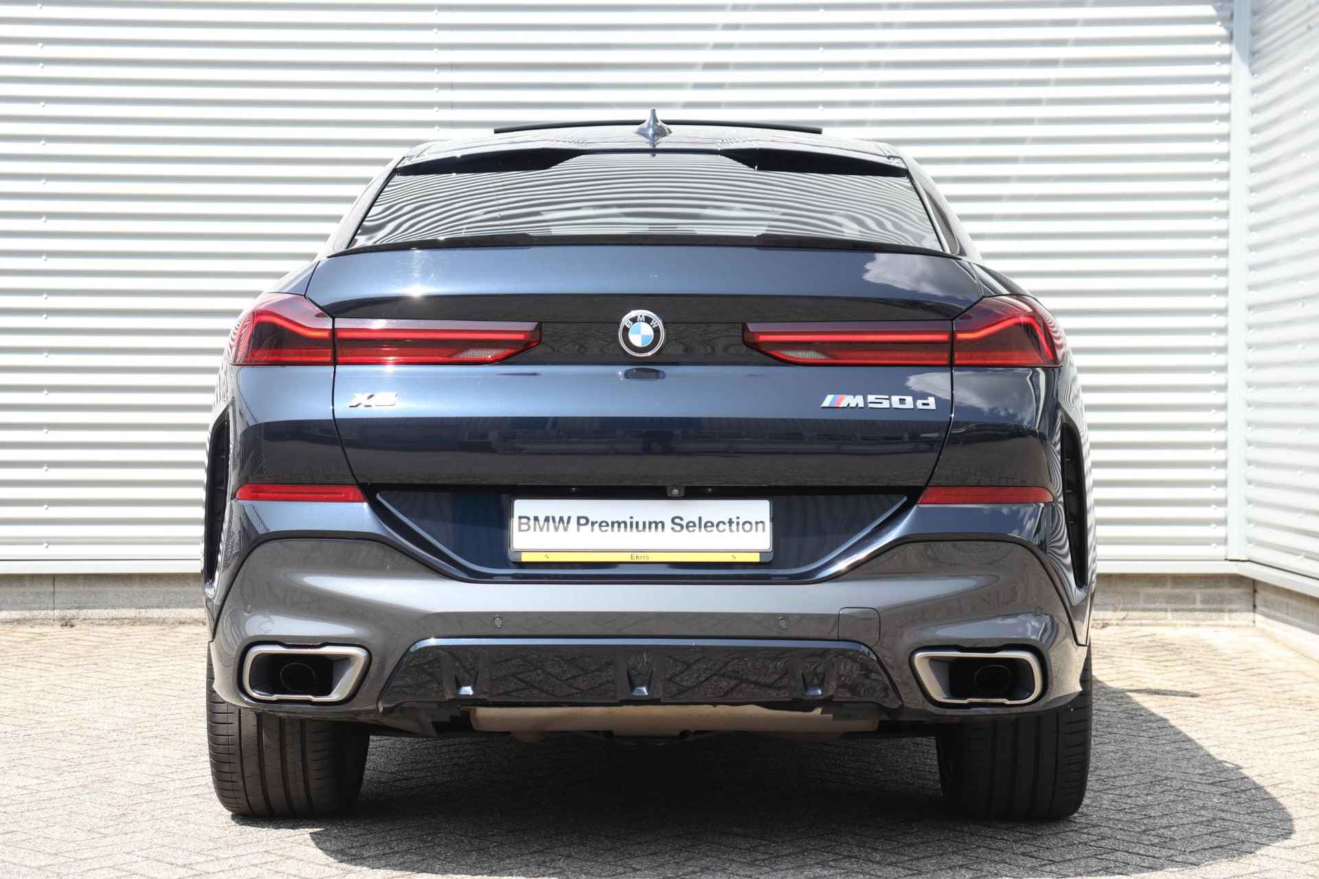 BMW X6 M50d | High Executive | Trekhaak | Sky Lounge | CoPilot Pack | Warmte Comfortpakket | Harman Kardon | Head-Up | Active Steering | Parking Assistant Plus | Soft Close | Laserlight | Comfort Access | 22''LMV | Showroom Sale - 4/47