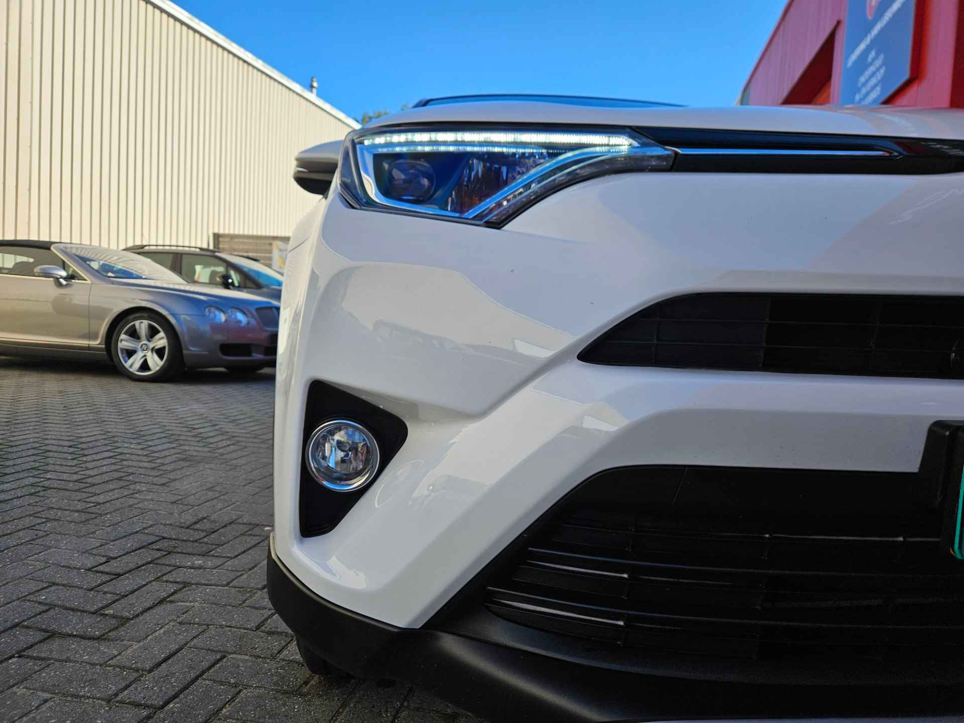 Toyota RAV4 2.5 Hybrid Style - 14/32