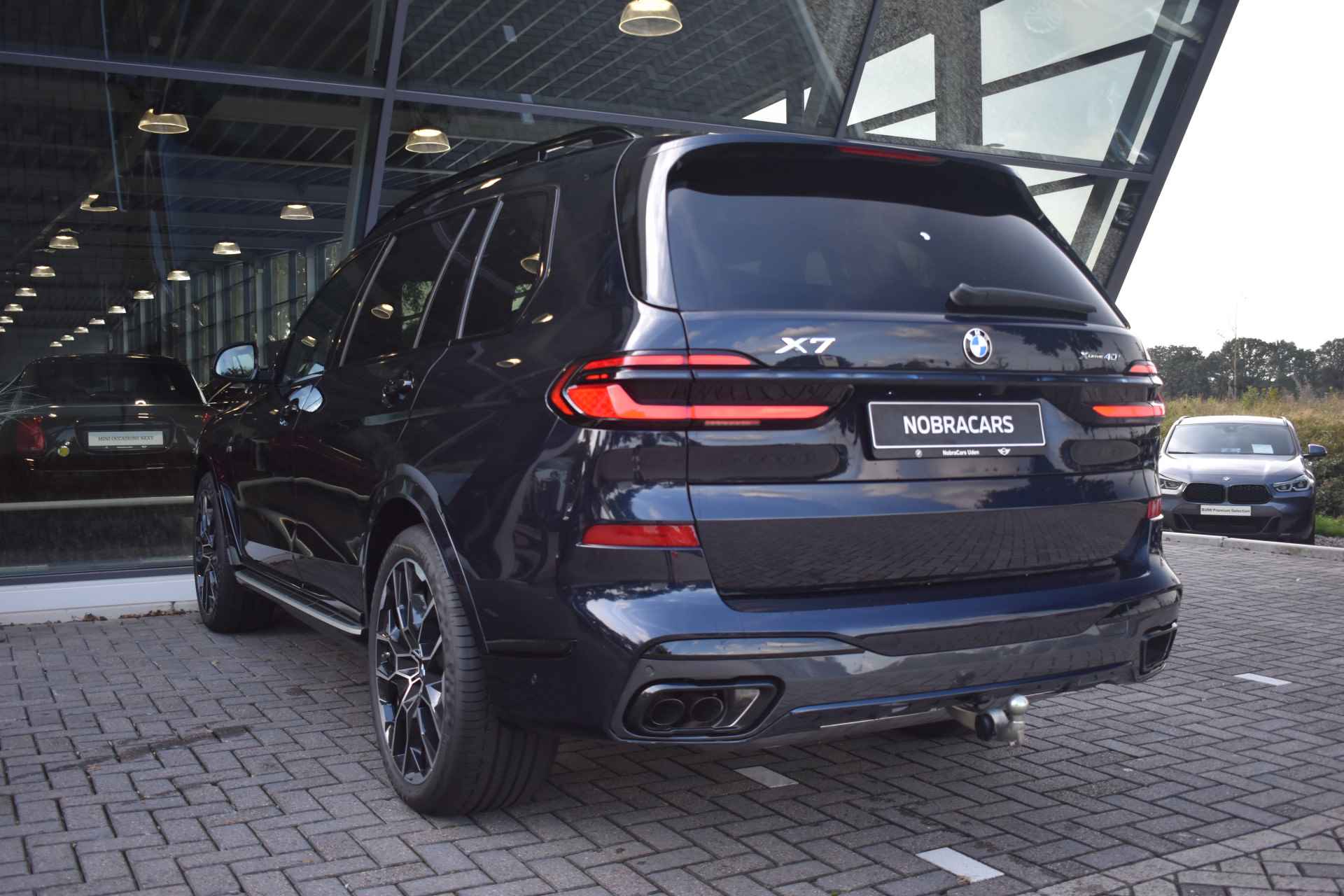 BMW X7 xDrive40i High Executive M Sport Automaat / Panoramadak Sky Lounge / Trekhaak / Massagefunctie / Active Steering / Bowers & Wilkins / Parking Assistant Professional / Soft-Close - 29/88