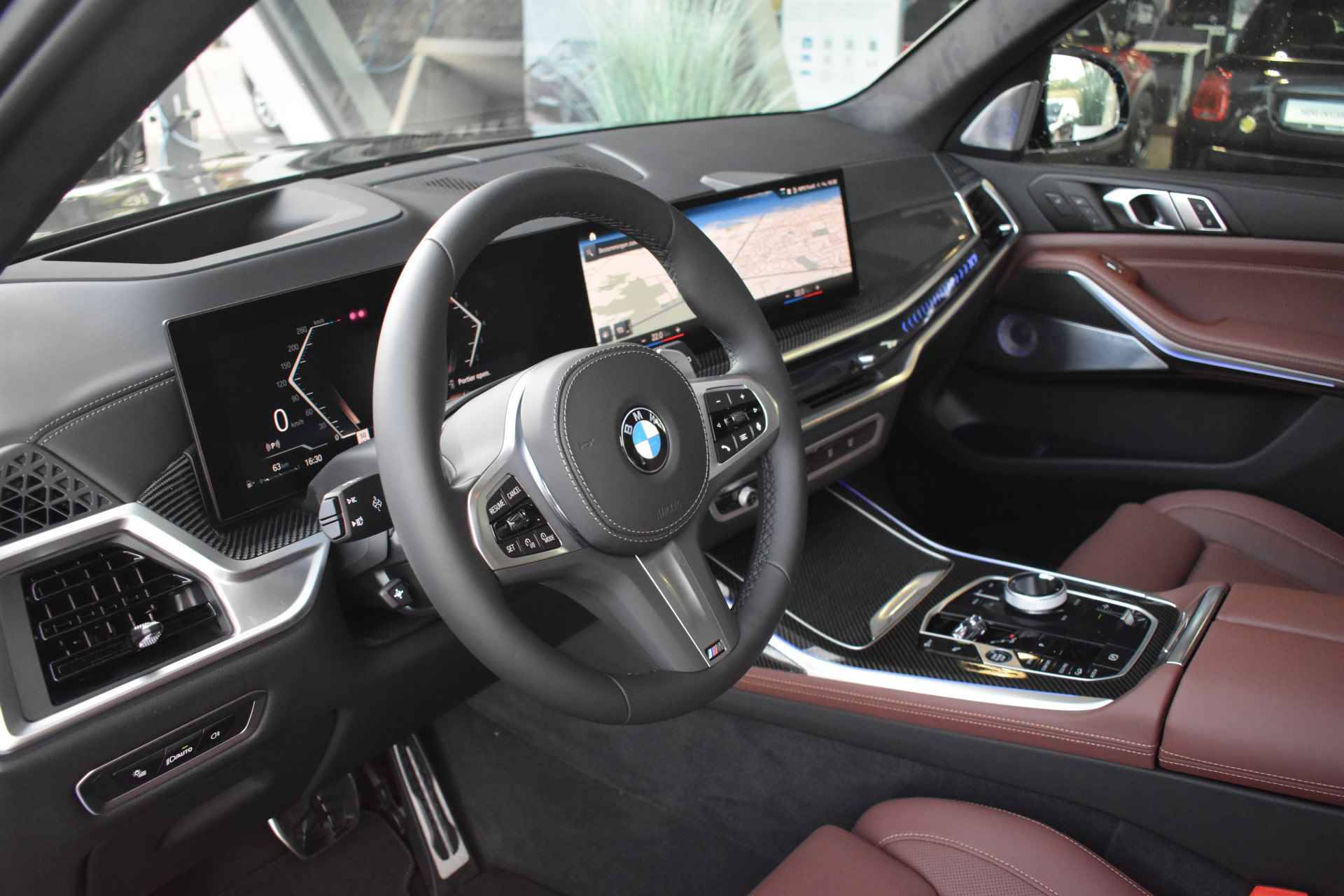 BMW X7 xDrive40i High Executive M Sport Automaat / Panoramadak Sky Lounge / Trekhaak / Massagefunctie / Active Steering / Bowers & Wilkins / Parking Assistant Professional / Soft-Close - 38/88